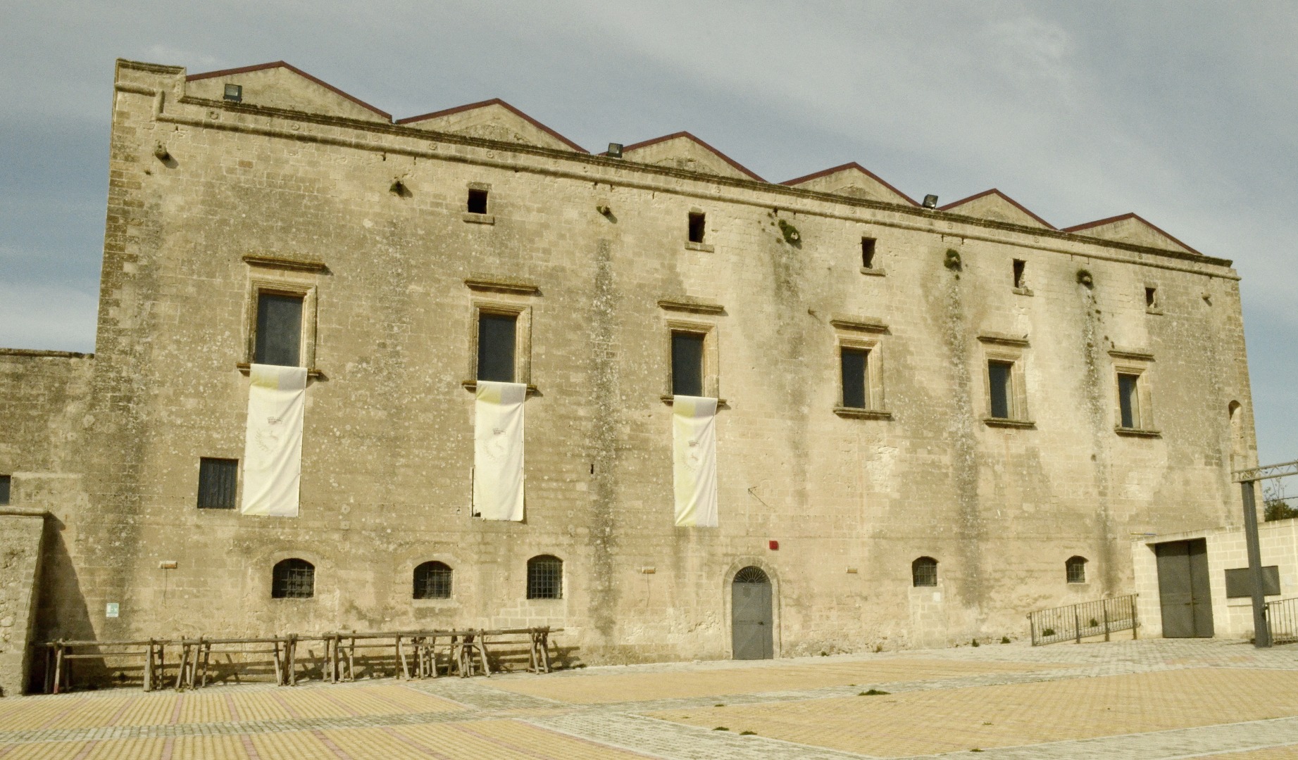 centro storico, di pianura, difensivo, Leporano, Luperano