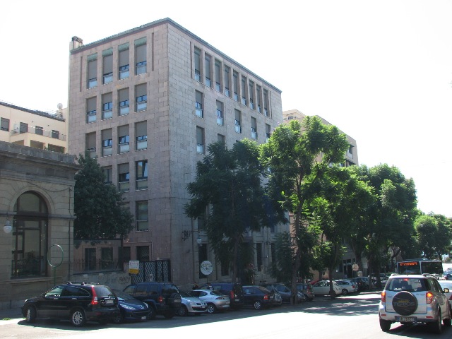 Largo Carlo Felice Banca d'Italia