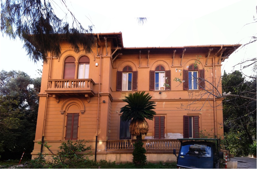 Villino Campagnolo con giardino e pertinenze