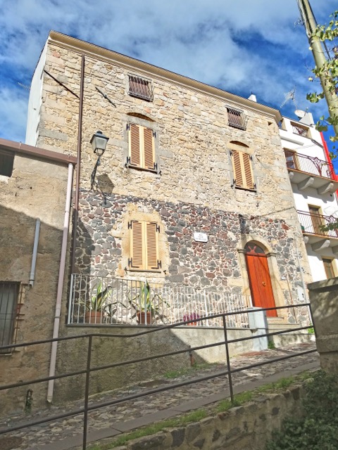 Casa Lutzu