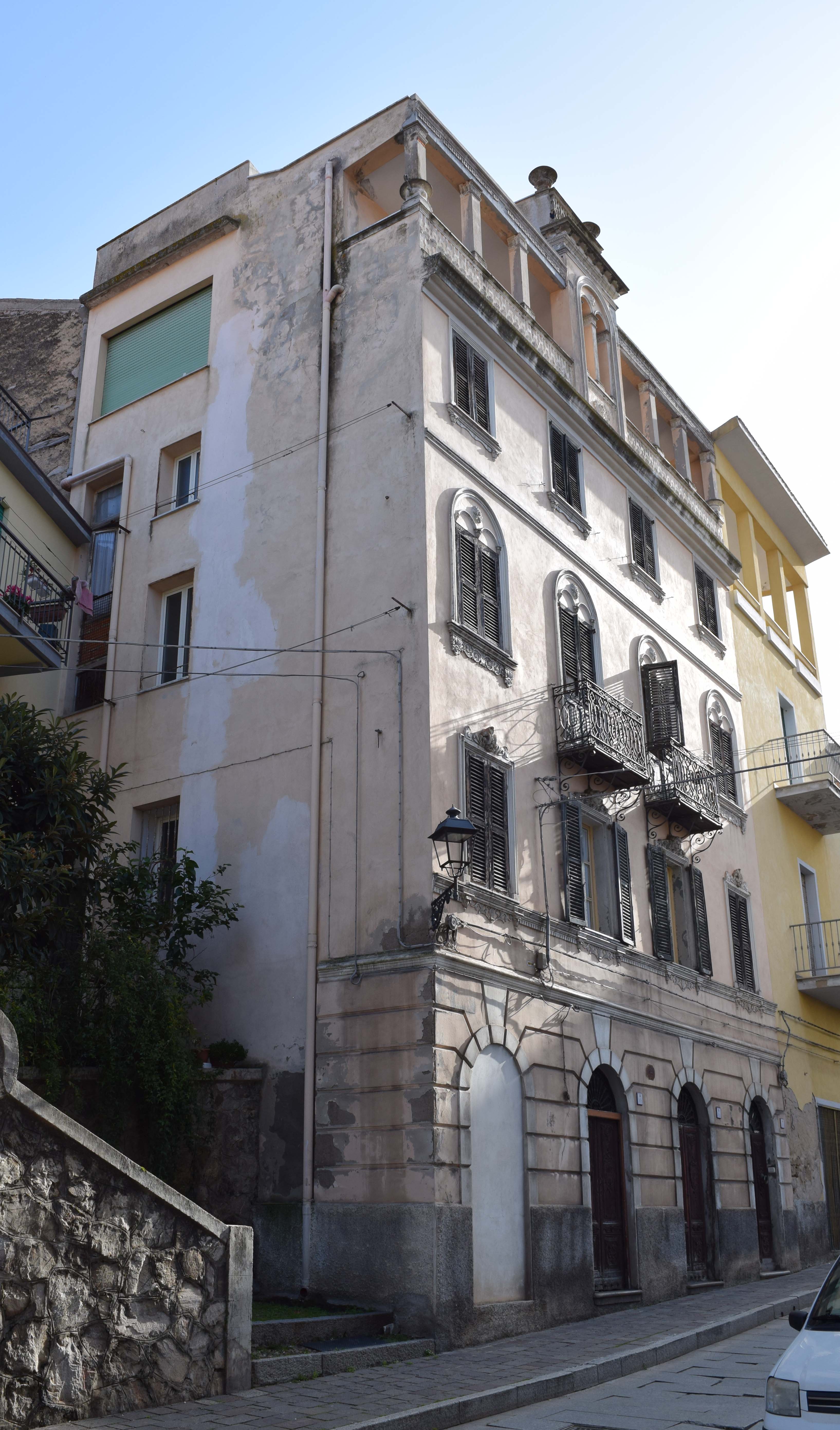 palazzo, privato