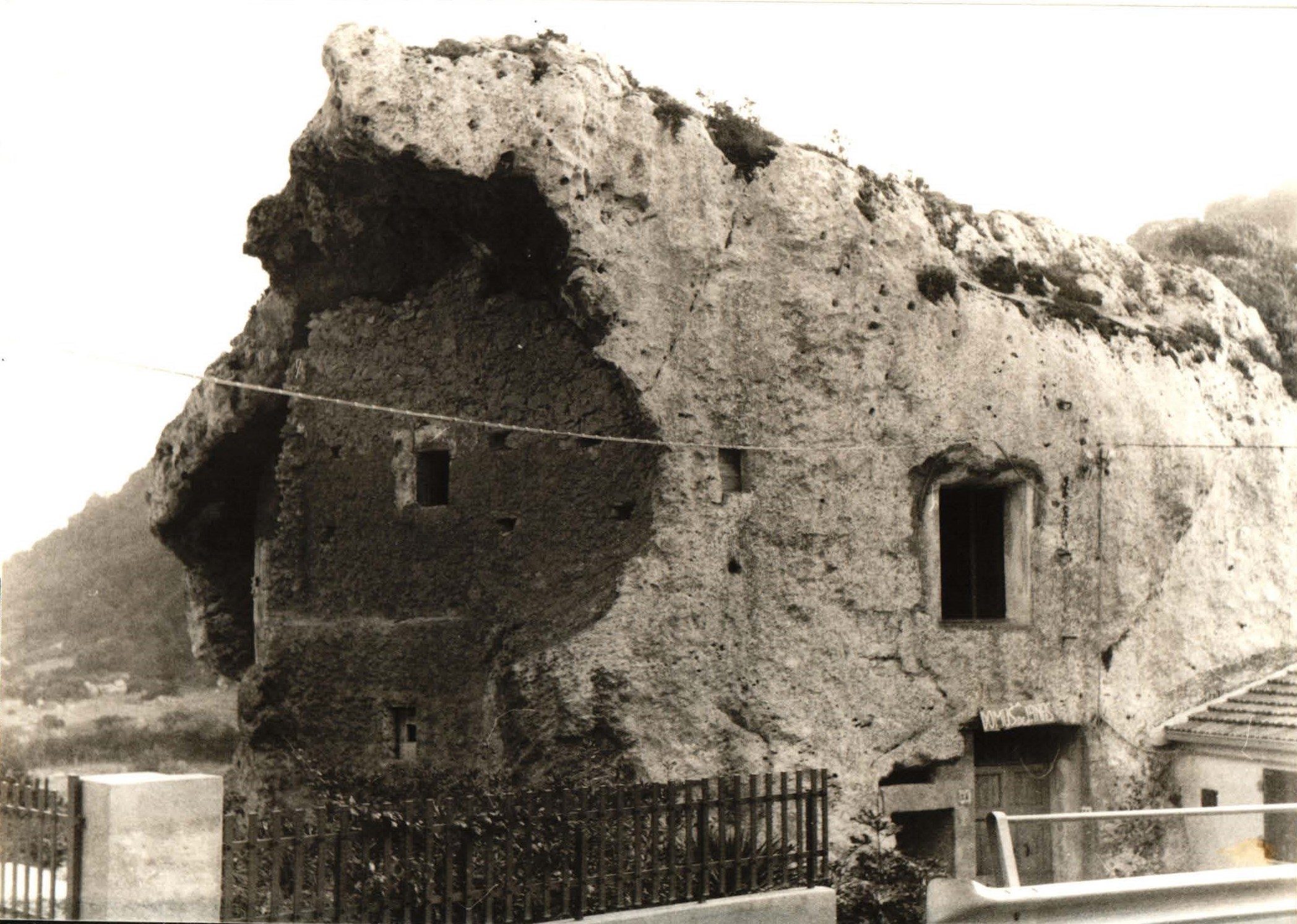 Museo Tradizioni Etnografiche dell'Anglona Domus de Janas