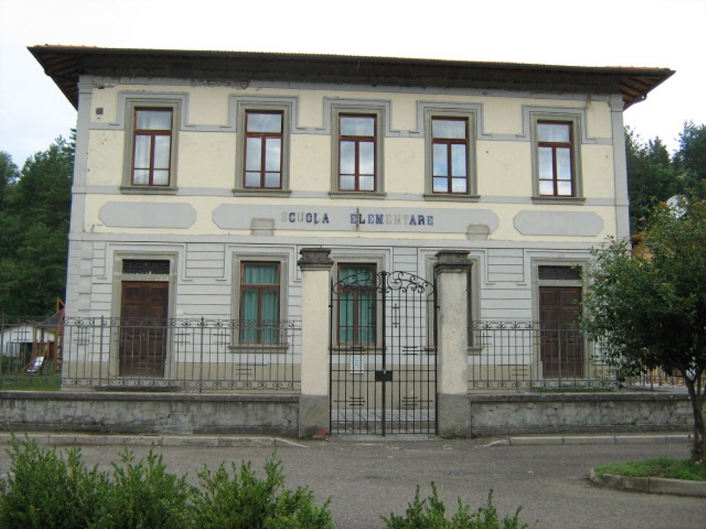 Ex edificio scolastico