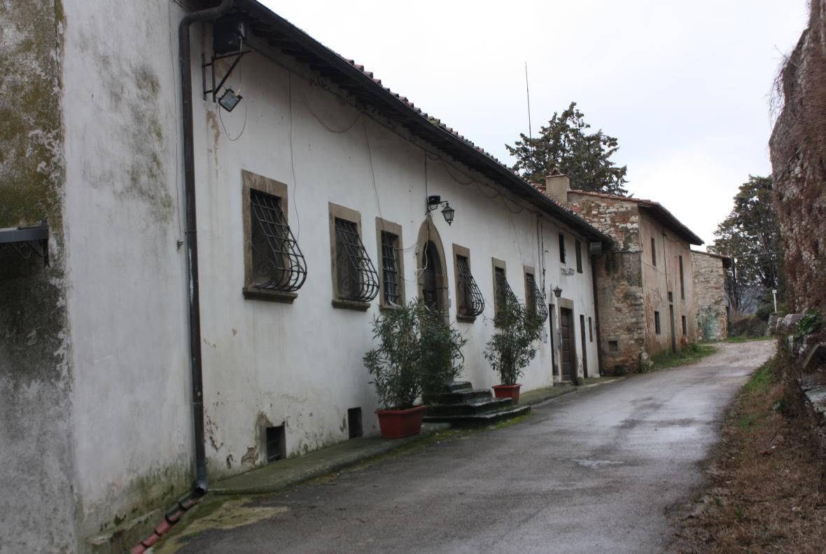 Complesso parrocchiale di S. Niccolò a Nipozzano
