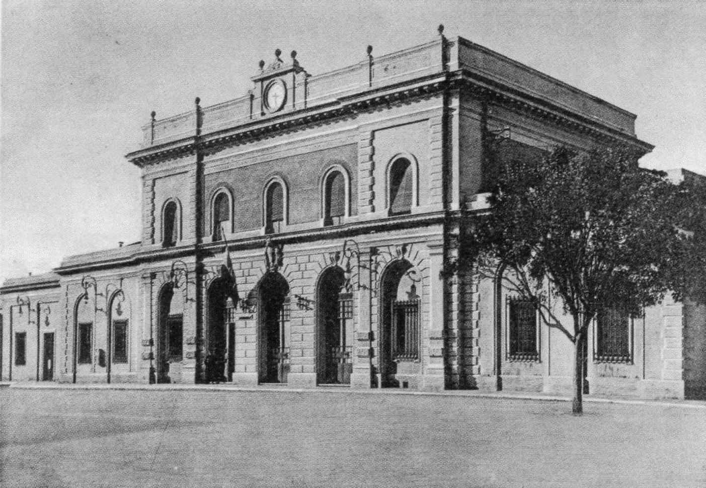STAZIONE FERROVIARIA