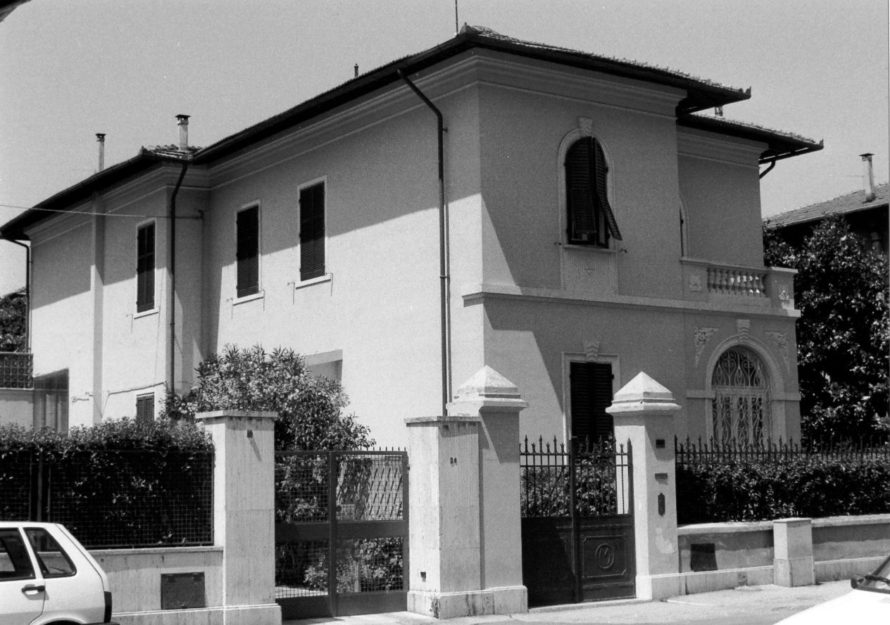 VILLINO MENCI