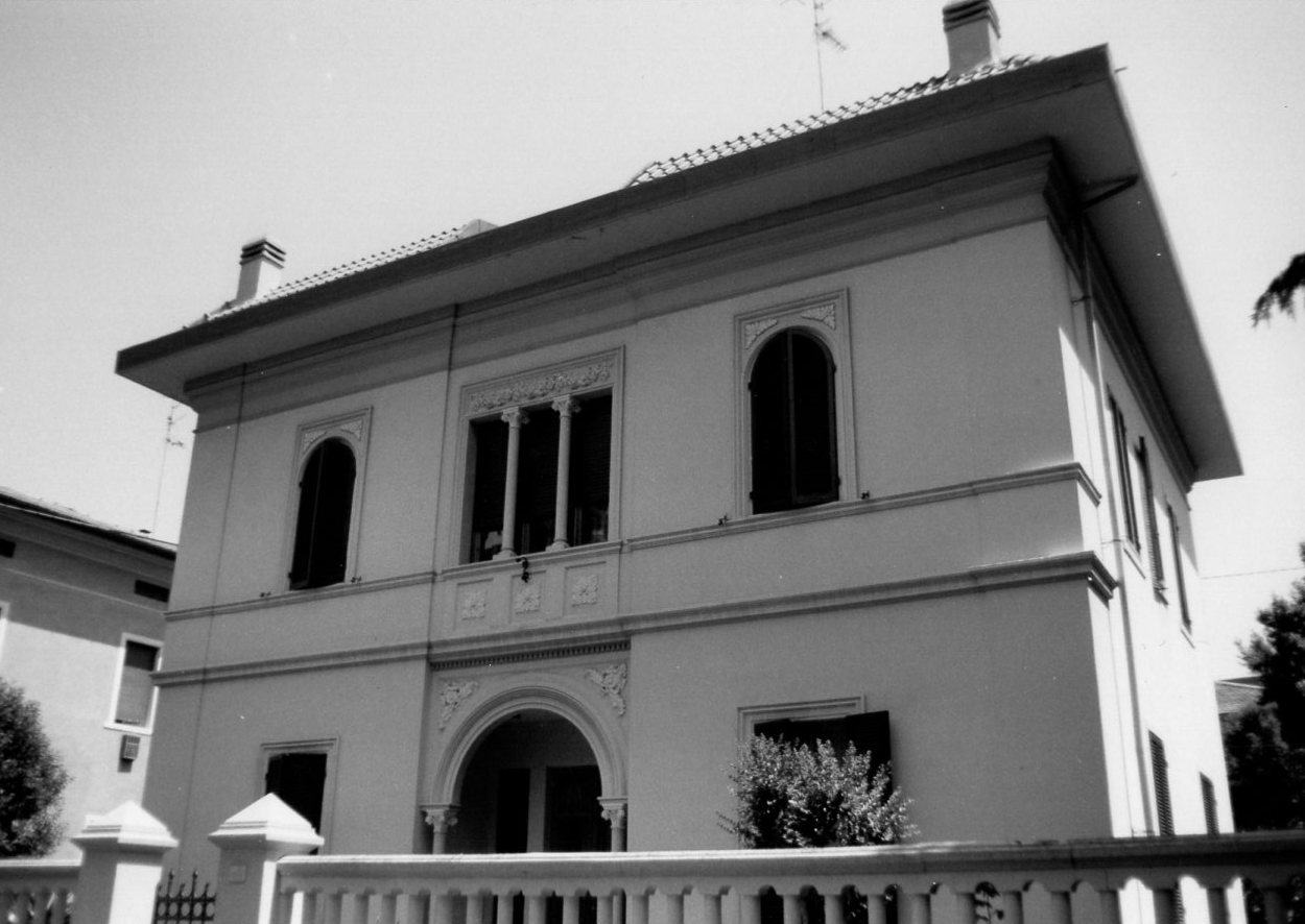 VILLINO PELLIZZARI