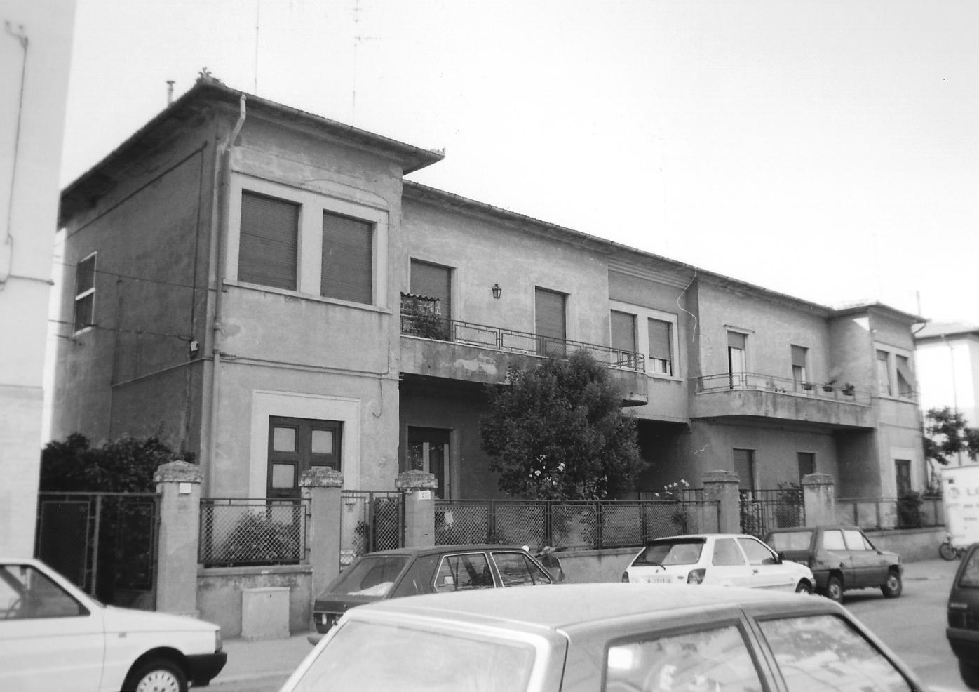 casa a schiera razionalista