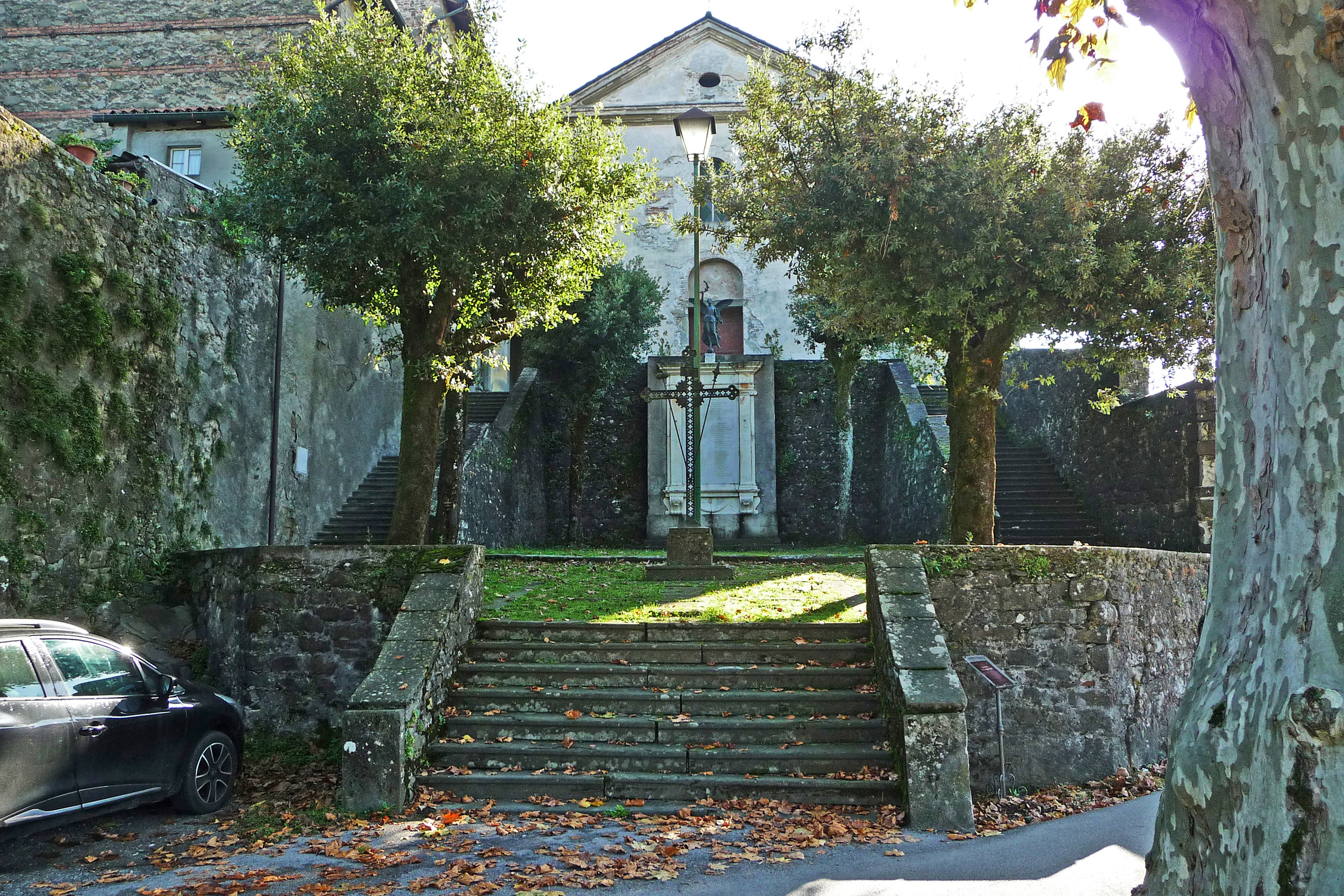 Viale della Rimembranza di Castelnuovo di Garfagnana