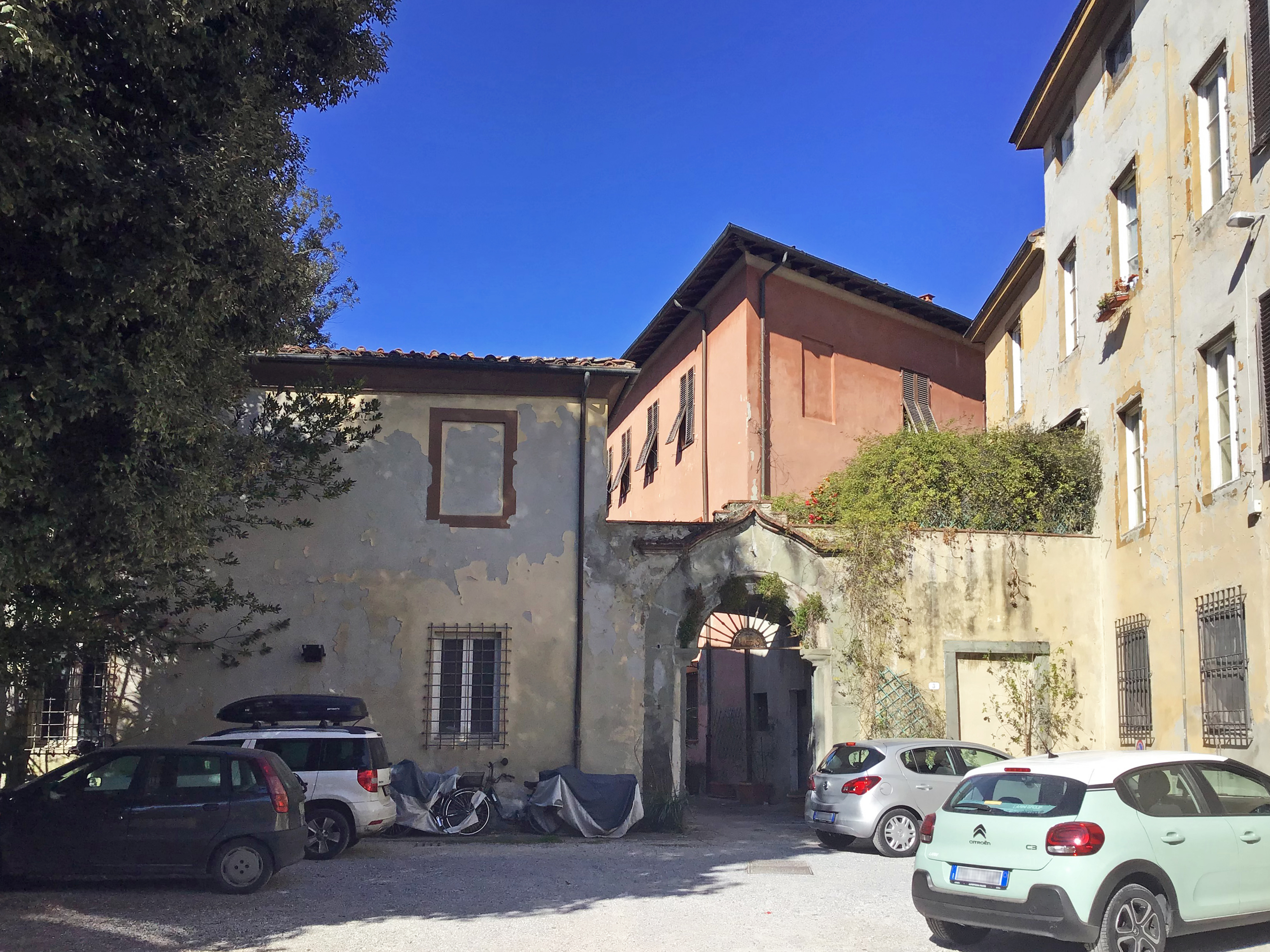 Complesso via del Crocefisso