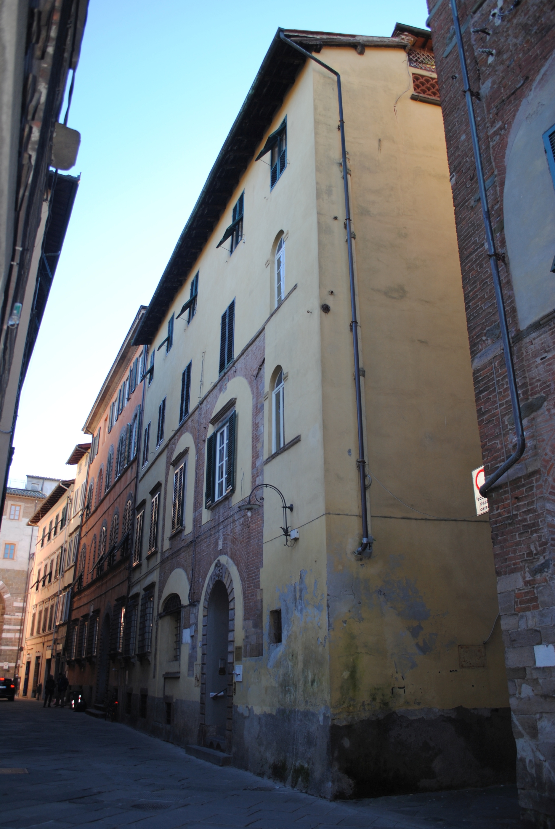 [Residenza urbana in Via Santa Croce, 82]