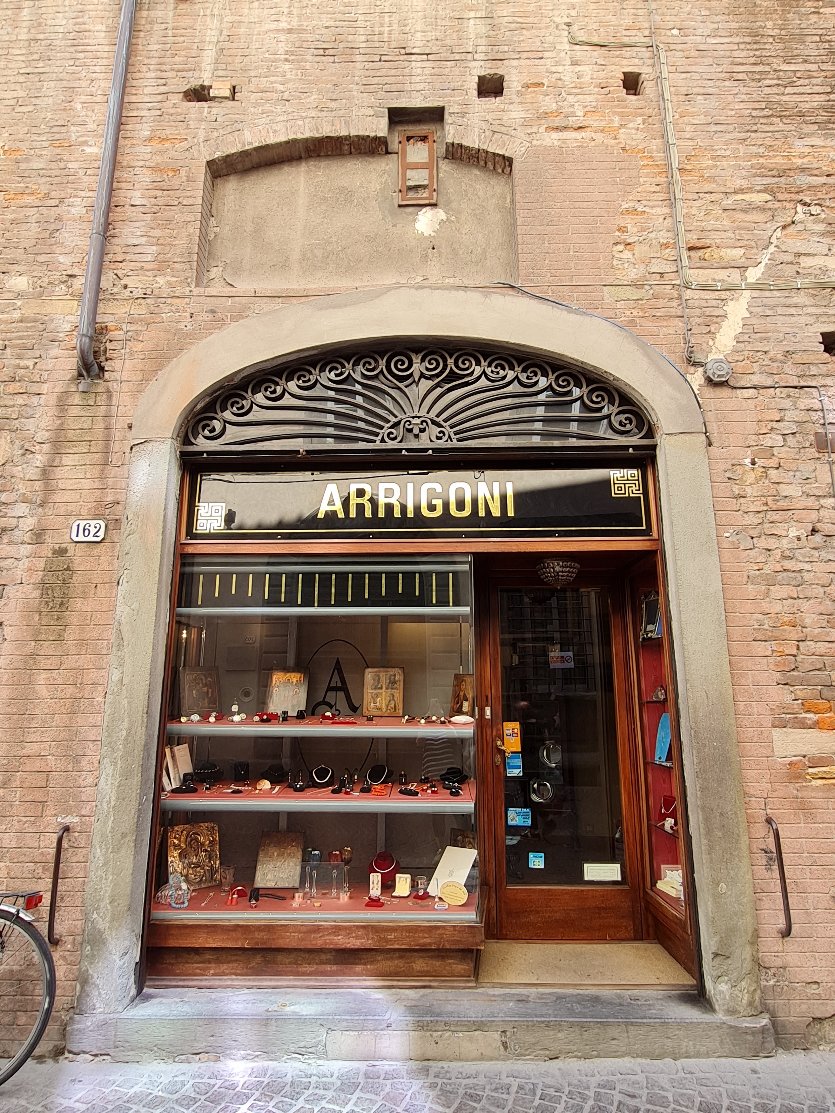 bottega, gioielleria, Gioielleria Arrigoni