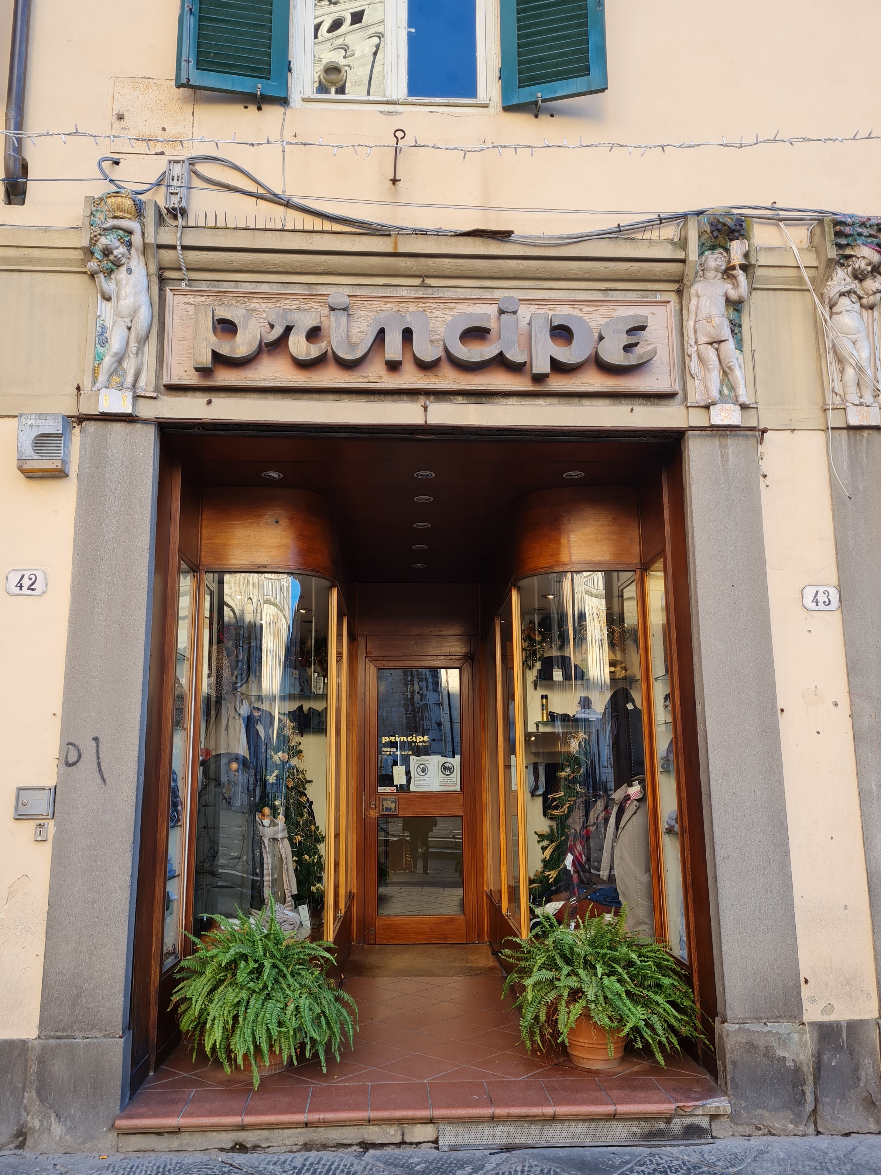 bottega, negozio di abbigliamento, Principe di Firenze, Bar Pasticceria Casali