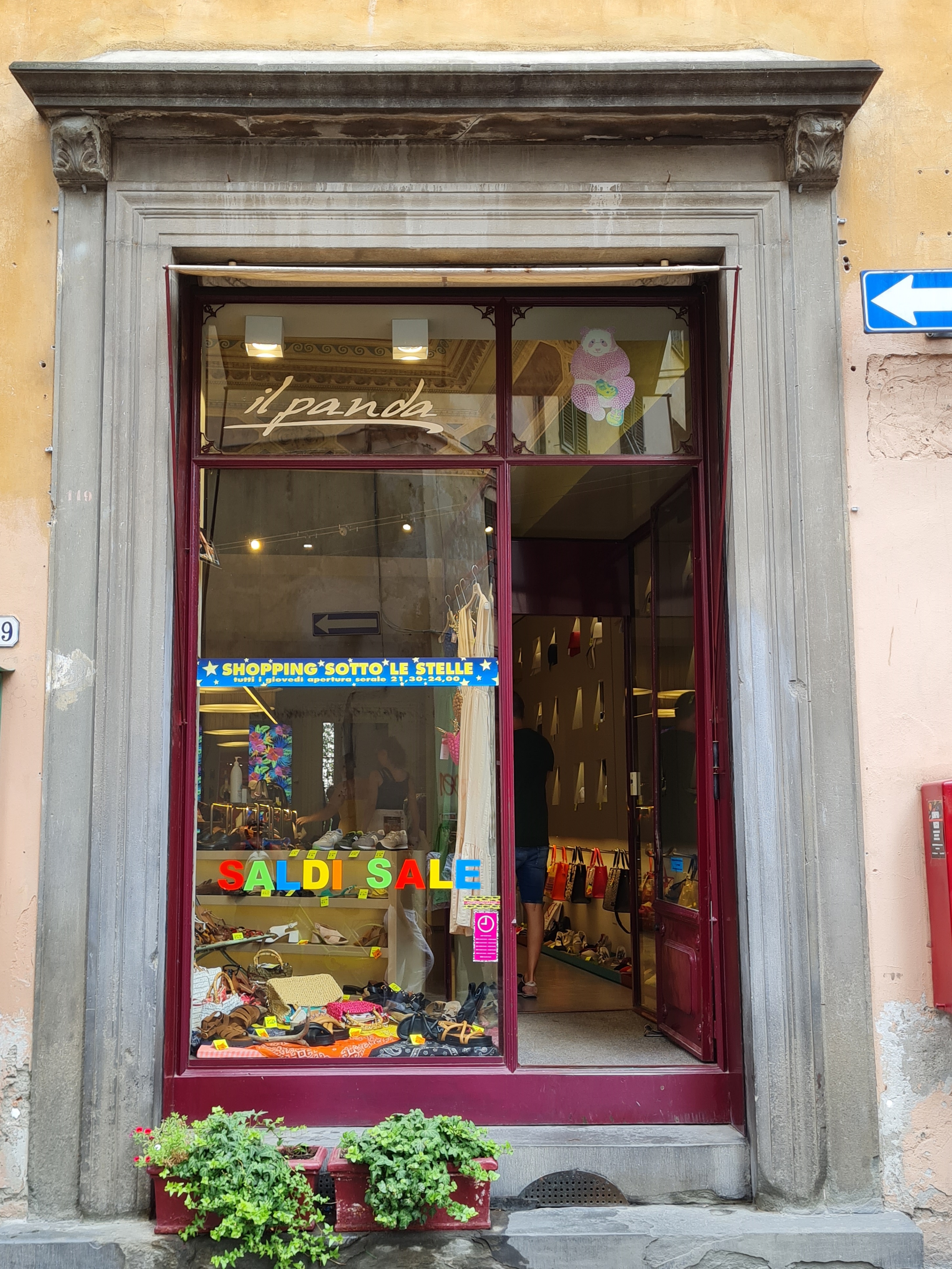 bottega, negozio di calzature, Il Panda, Desii , Cartoleria-tipografia-litografia Amadei