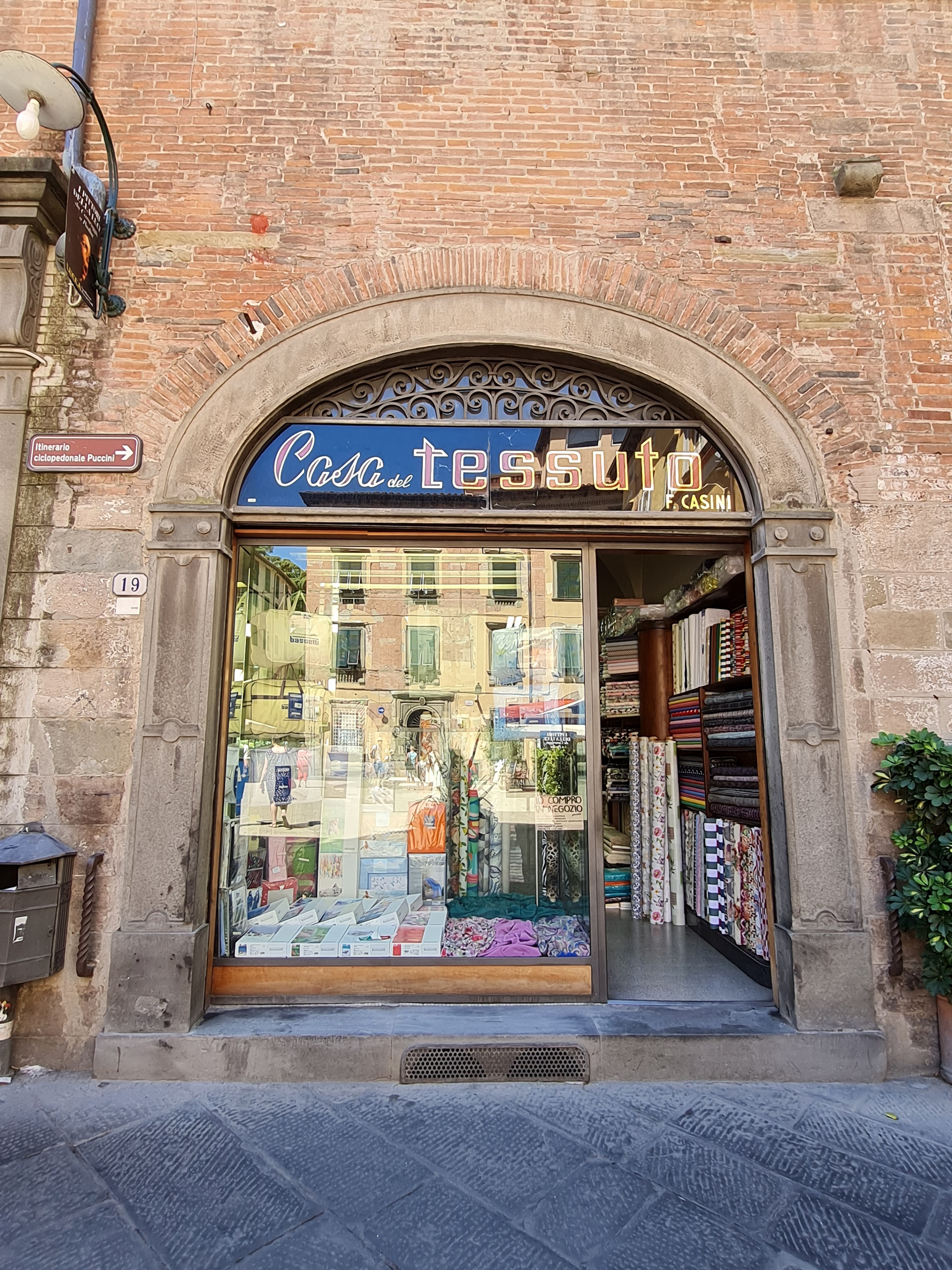 bottega, negozio di tessuti, Casa del Tessuto