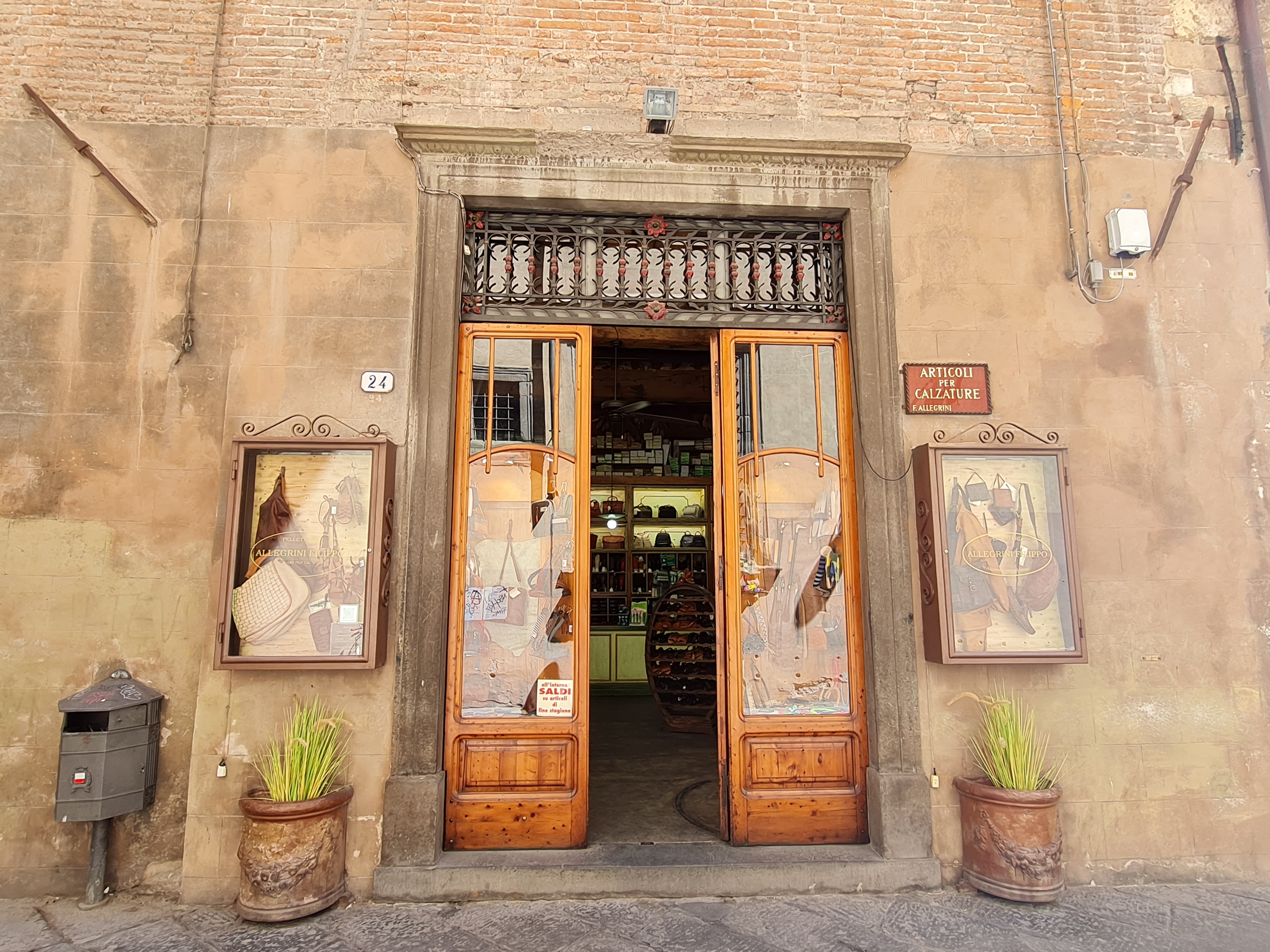 bottega, pelletteria, Pelletteria Filippo Allegrini