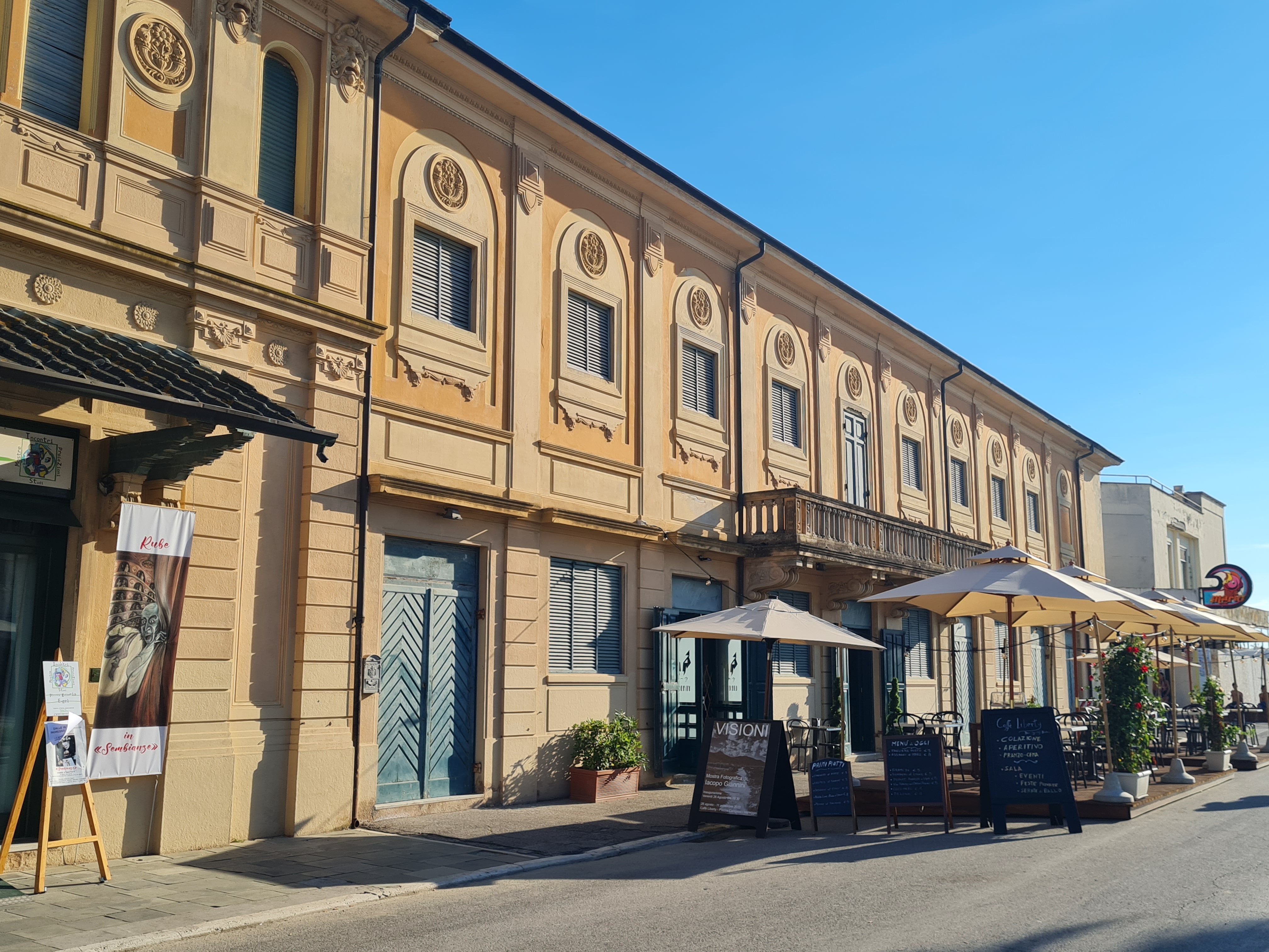 bottega, bar, Caffè Liberty, Supercinema Savoia