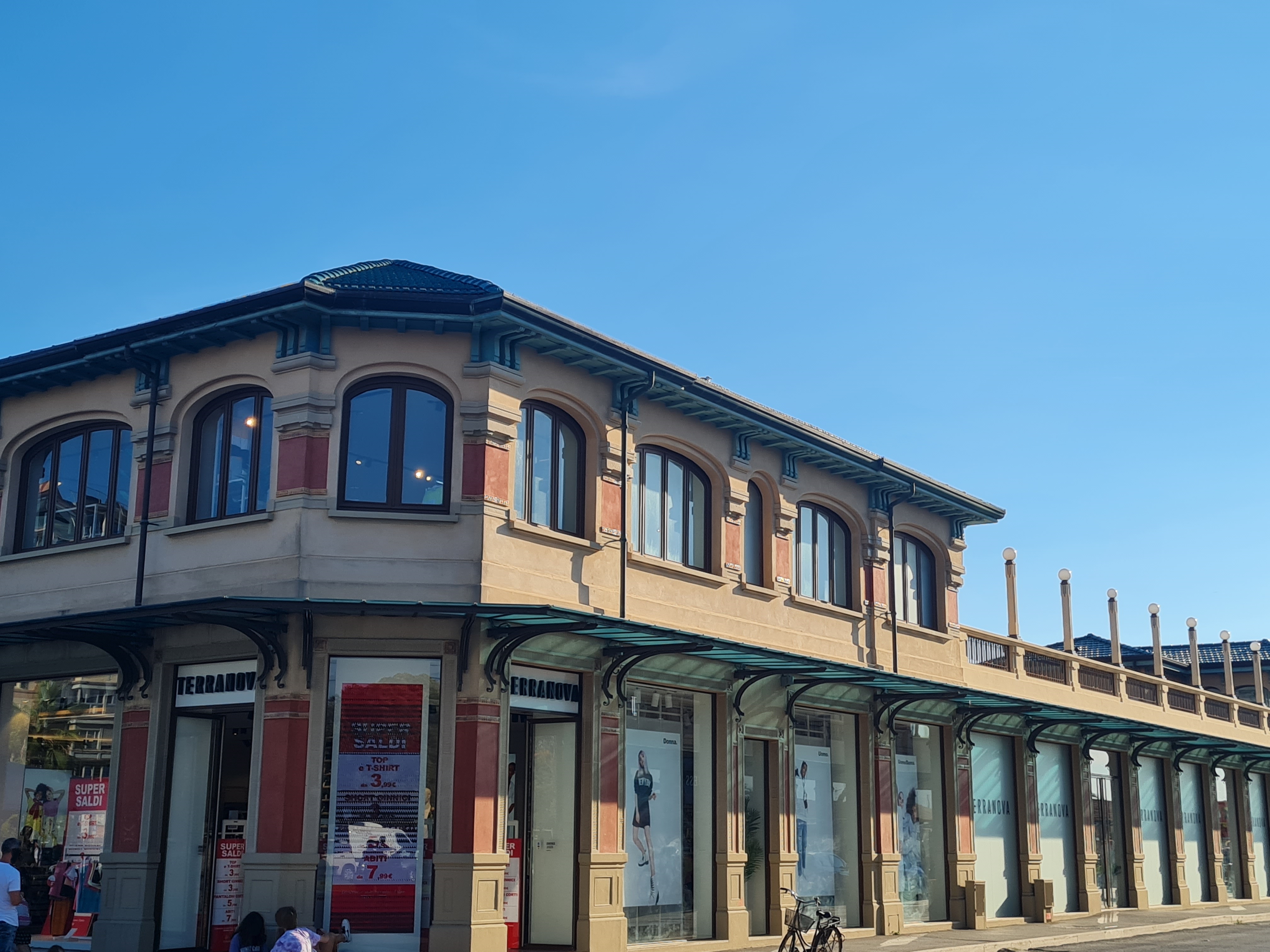 bottega, negozio di abbigliamento, Terranova, Torricelli