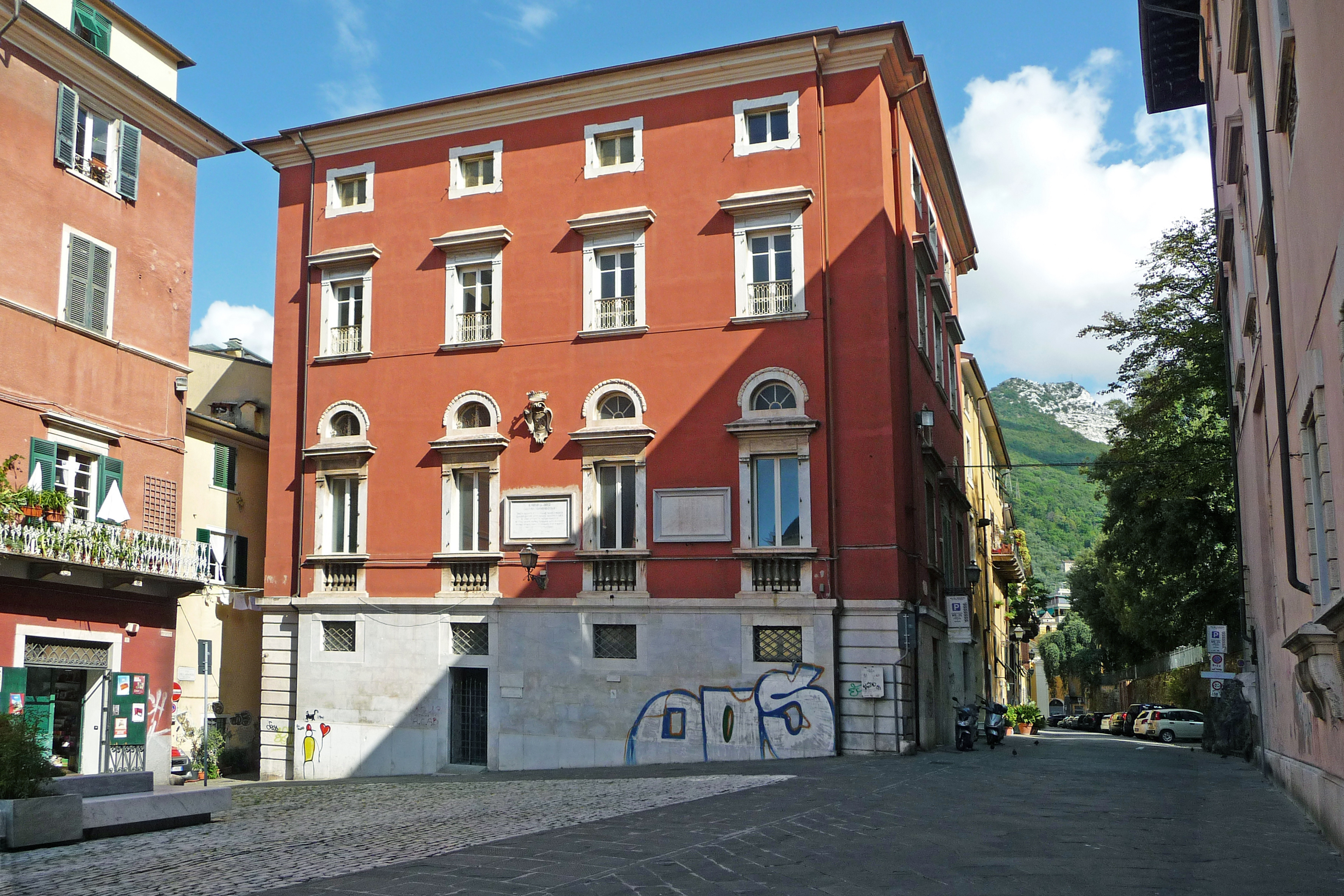 Palazzo Podestarile oggi Palazzo Rosso