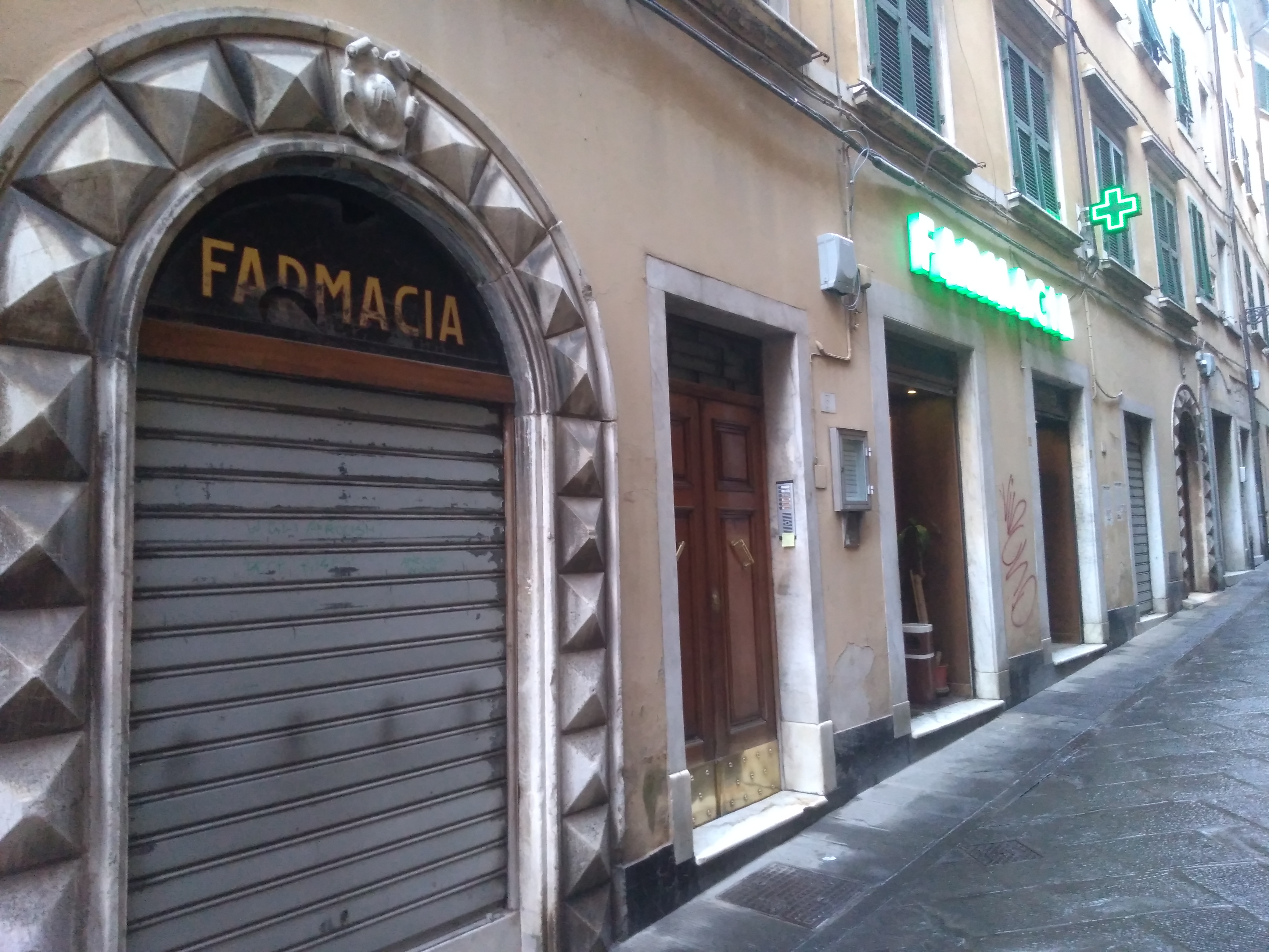 farmacia, Farmacia Serafini