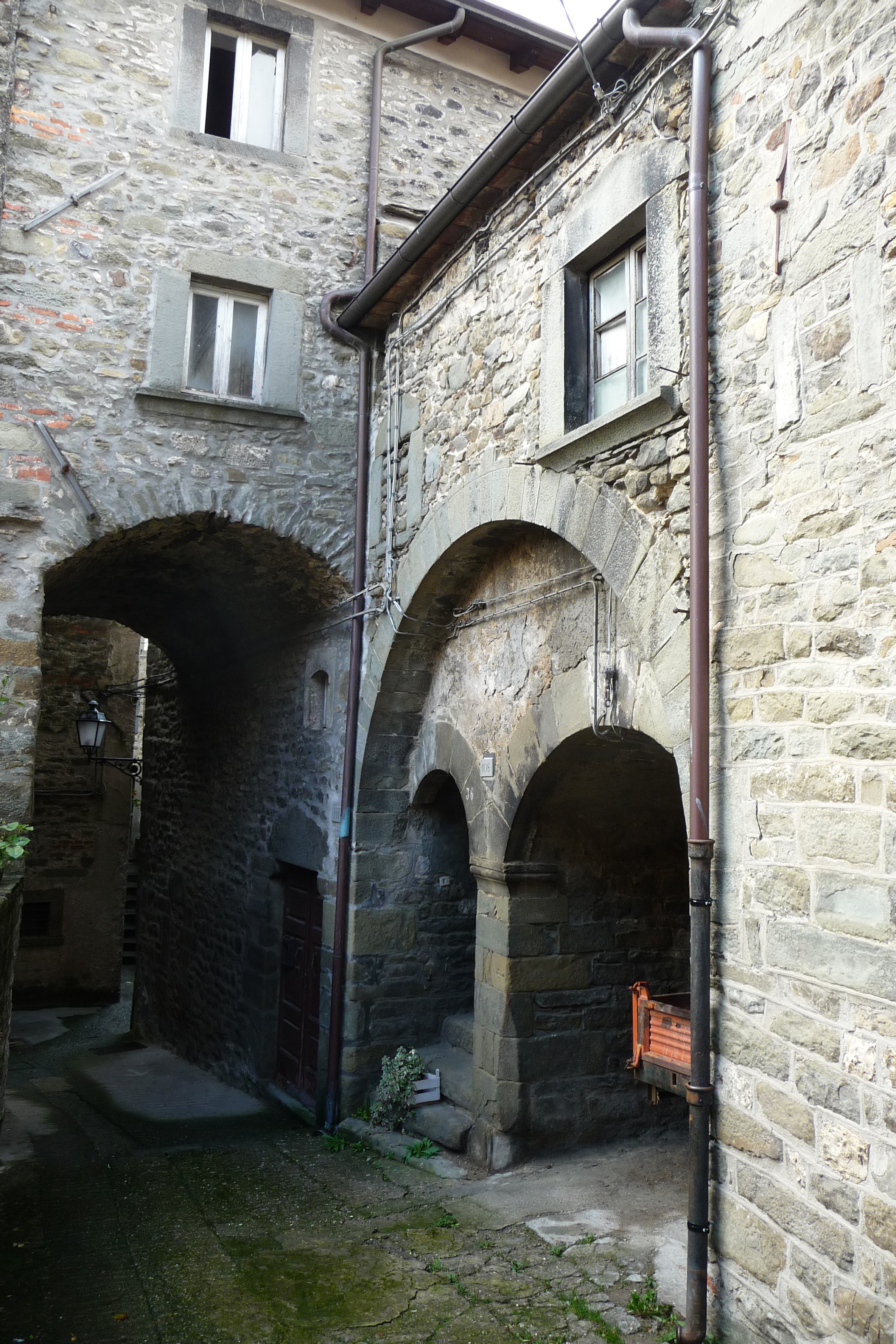 [Casa in Via IV novembre, 36]