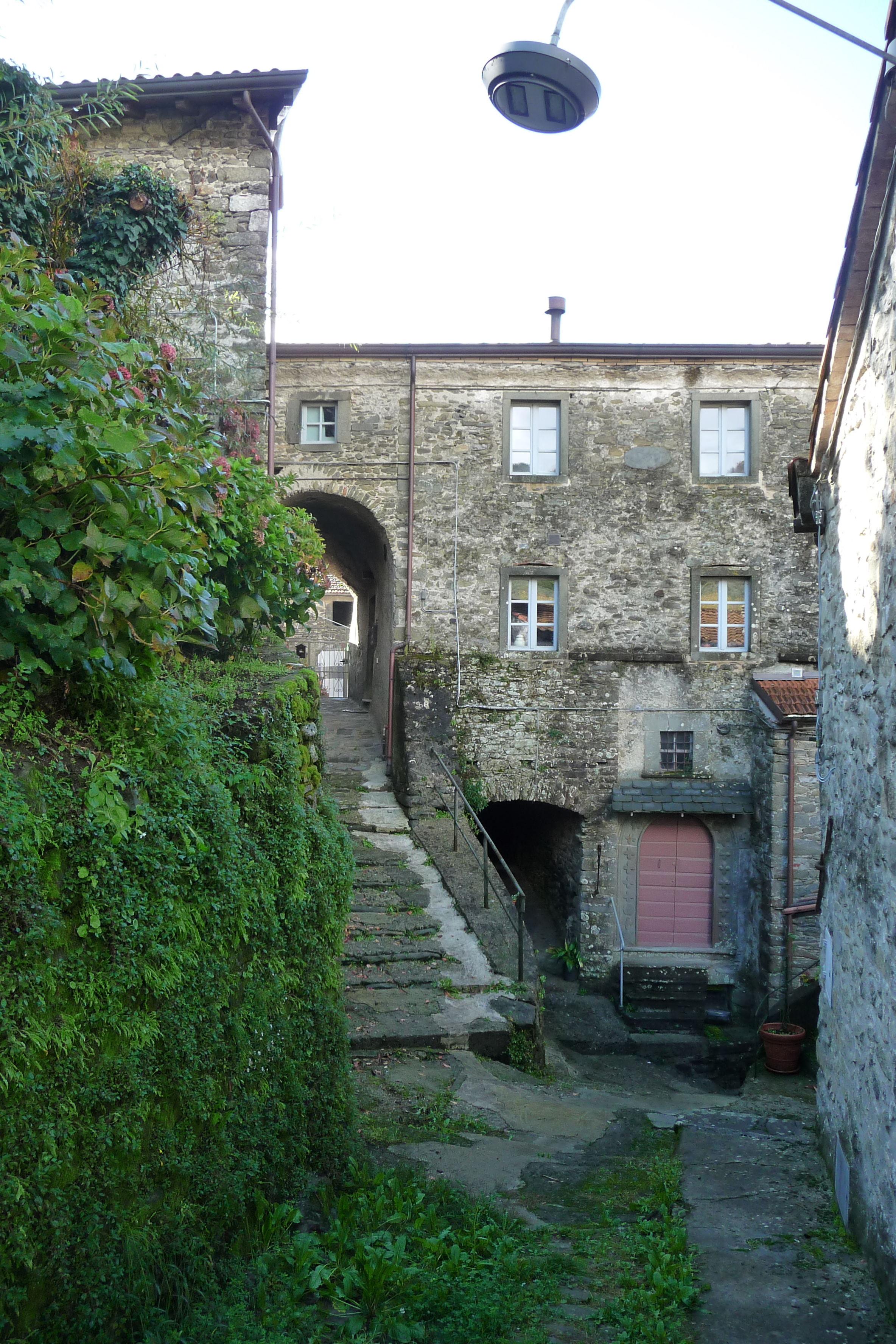 [Casa in località Codiponte, Via del Castello, 56 ,62]