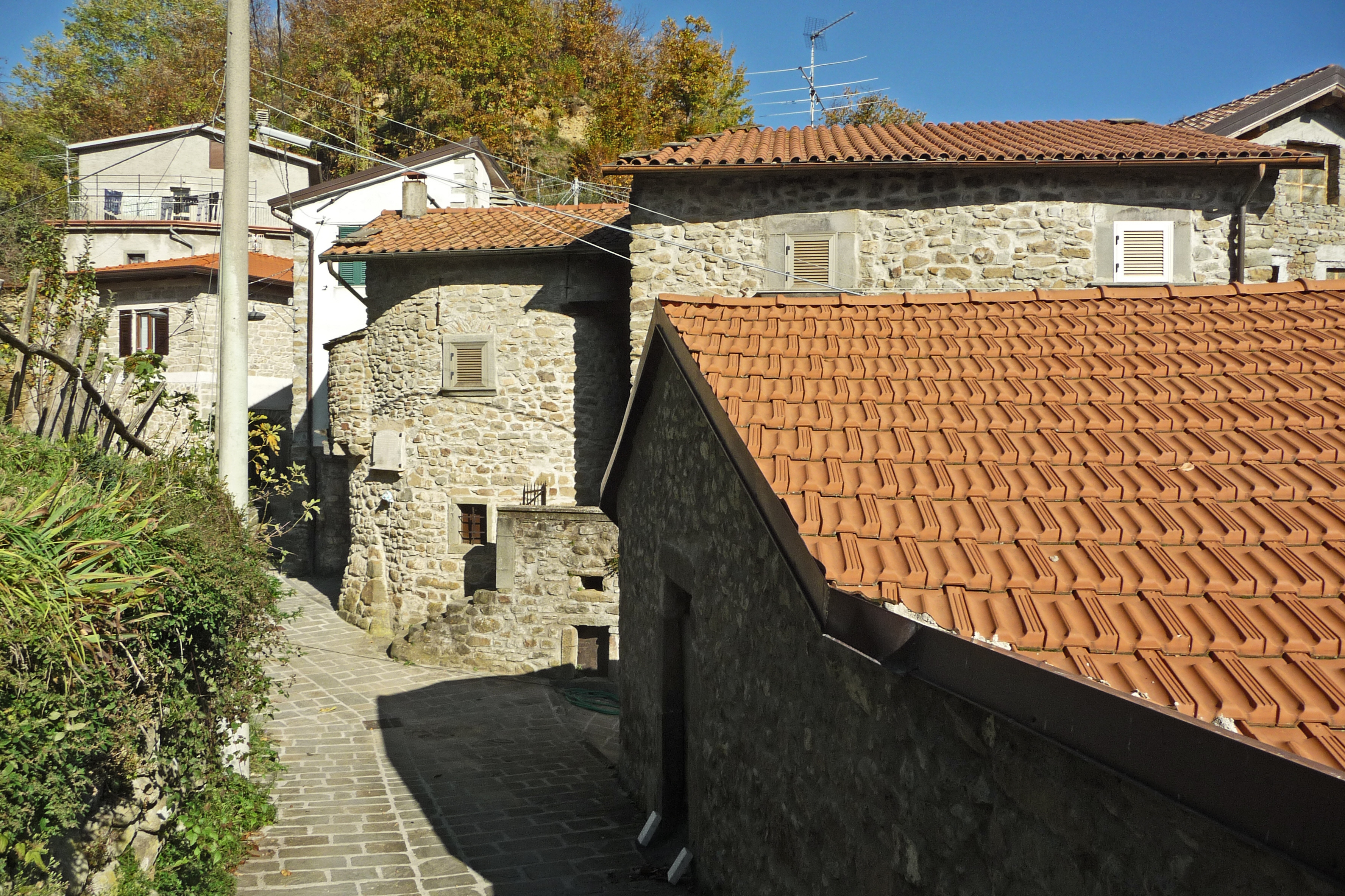 [Casa residenziale in Località Il Castello, Via Castello, 29]