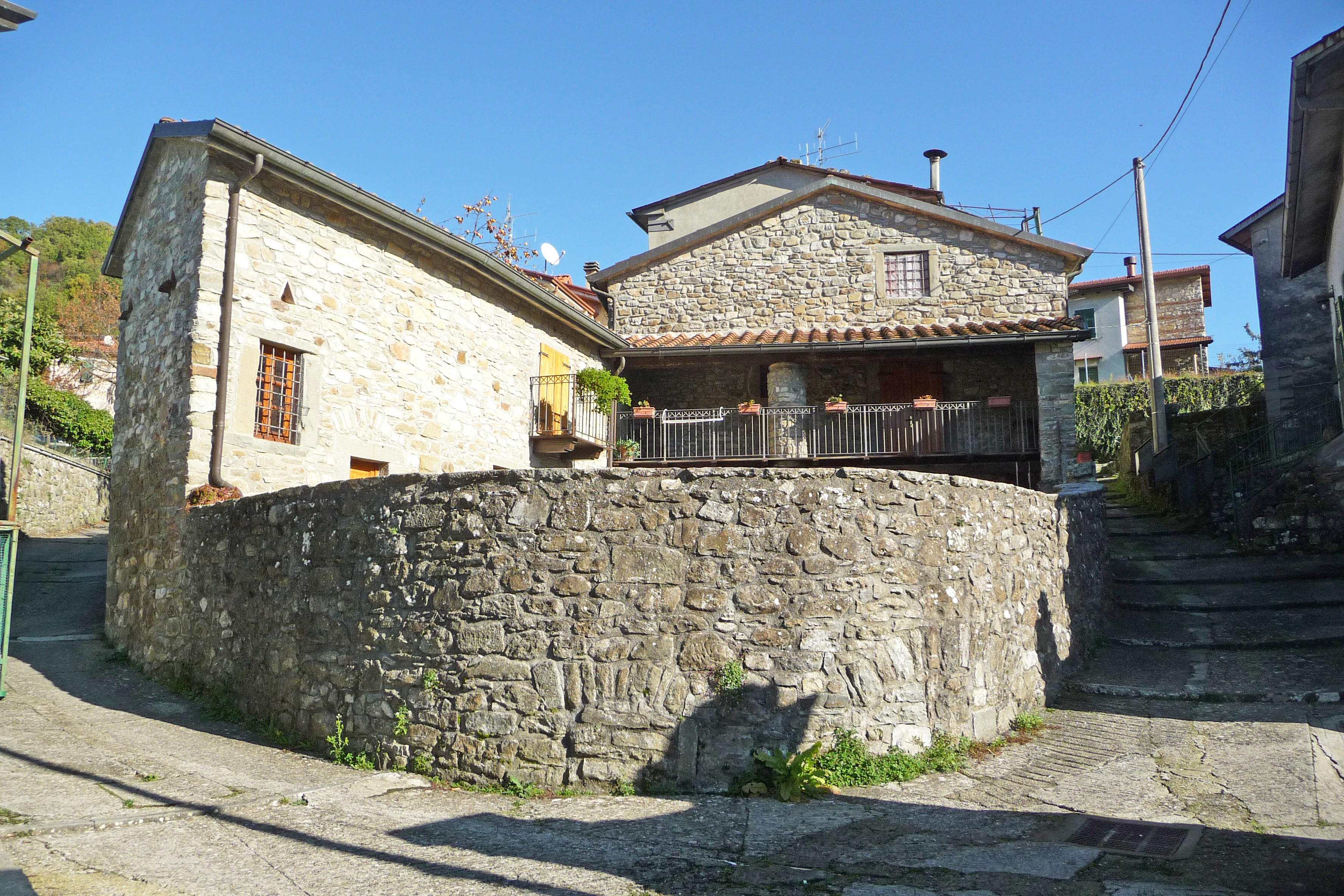 [Casa rurale a Offiano, Località Vigneta, s.n.c.]