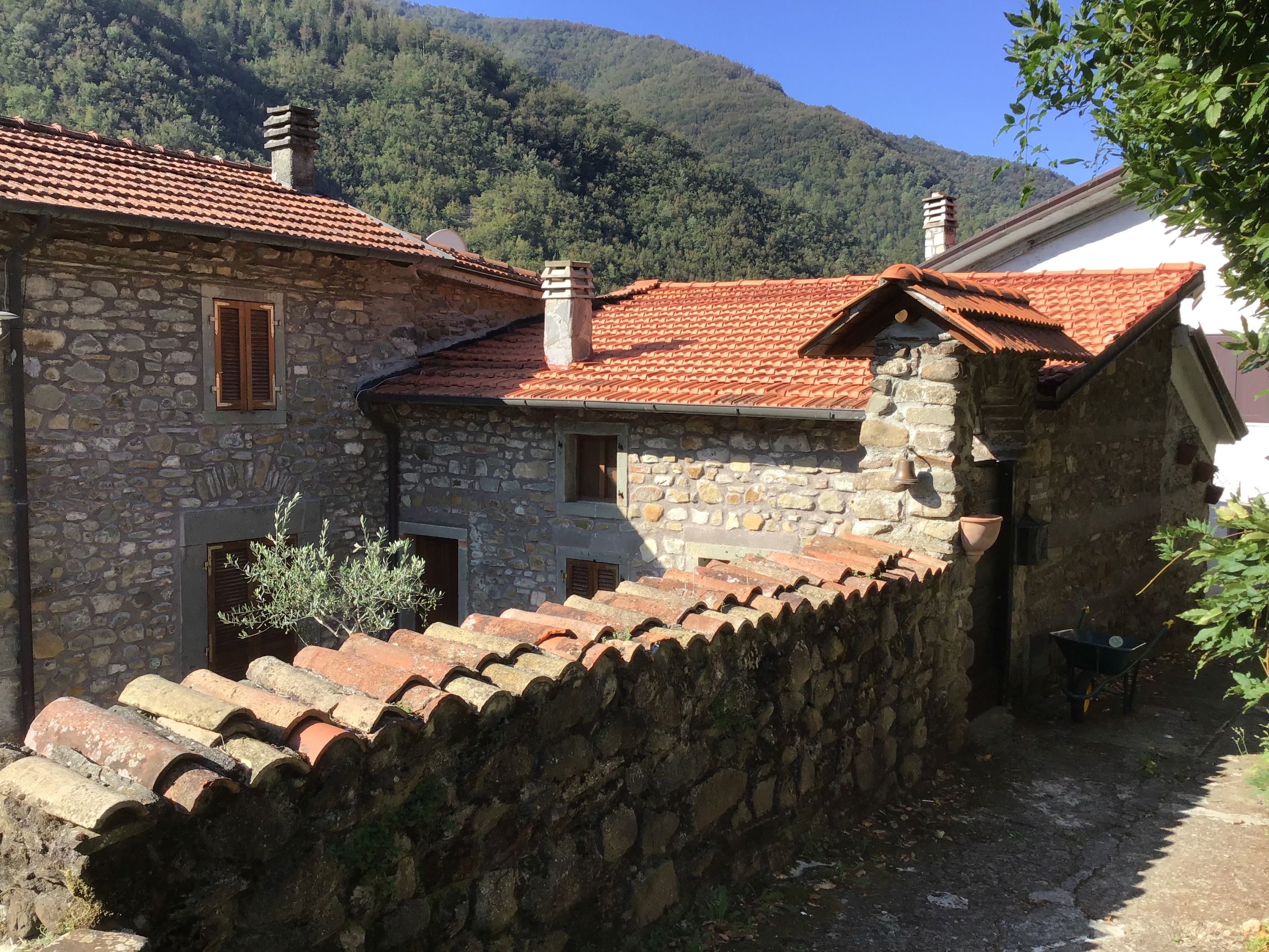 [Casa in via Imocomano]