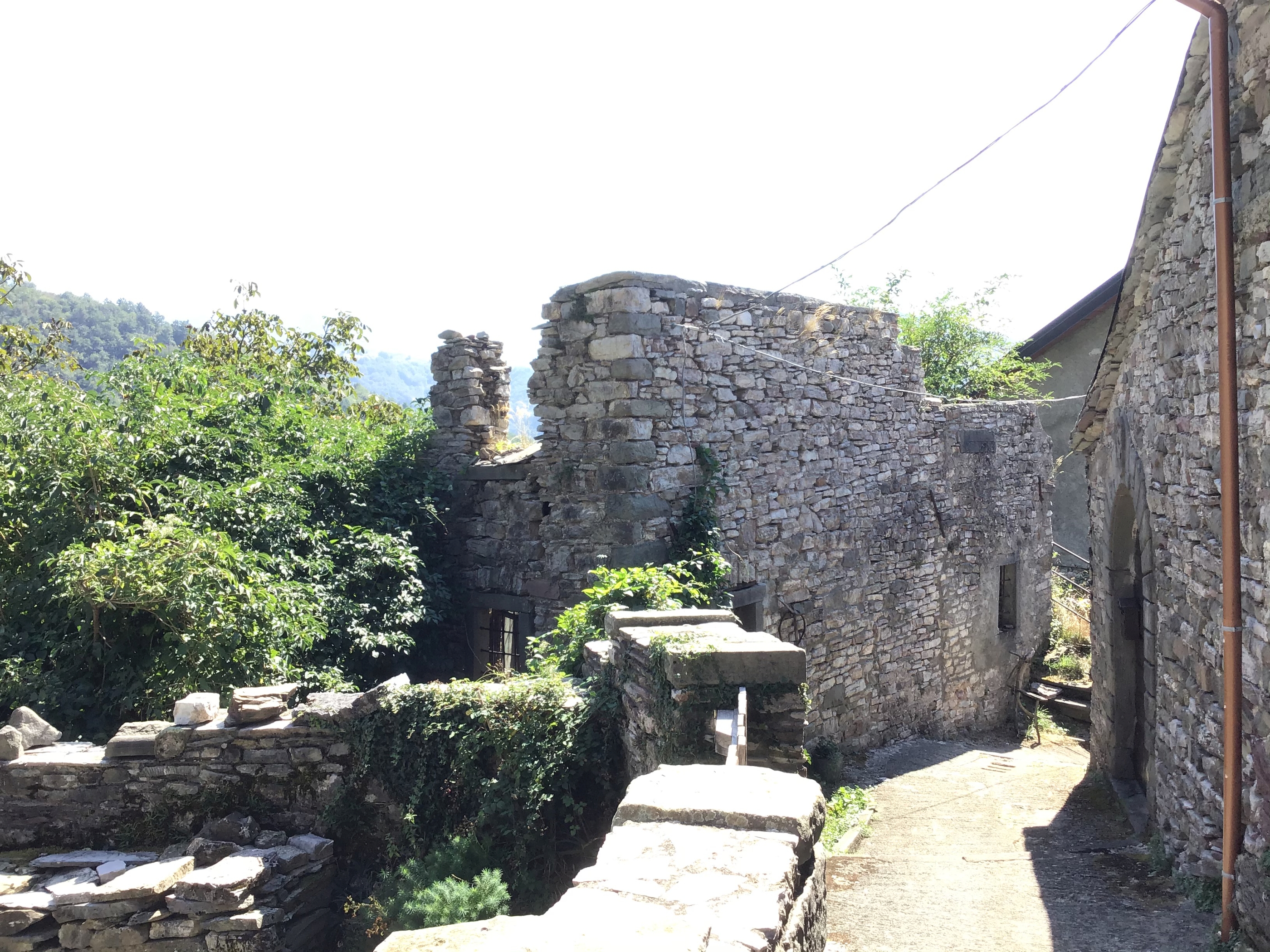 [Casa rurale in via Torsana]