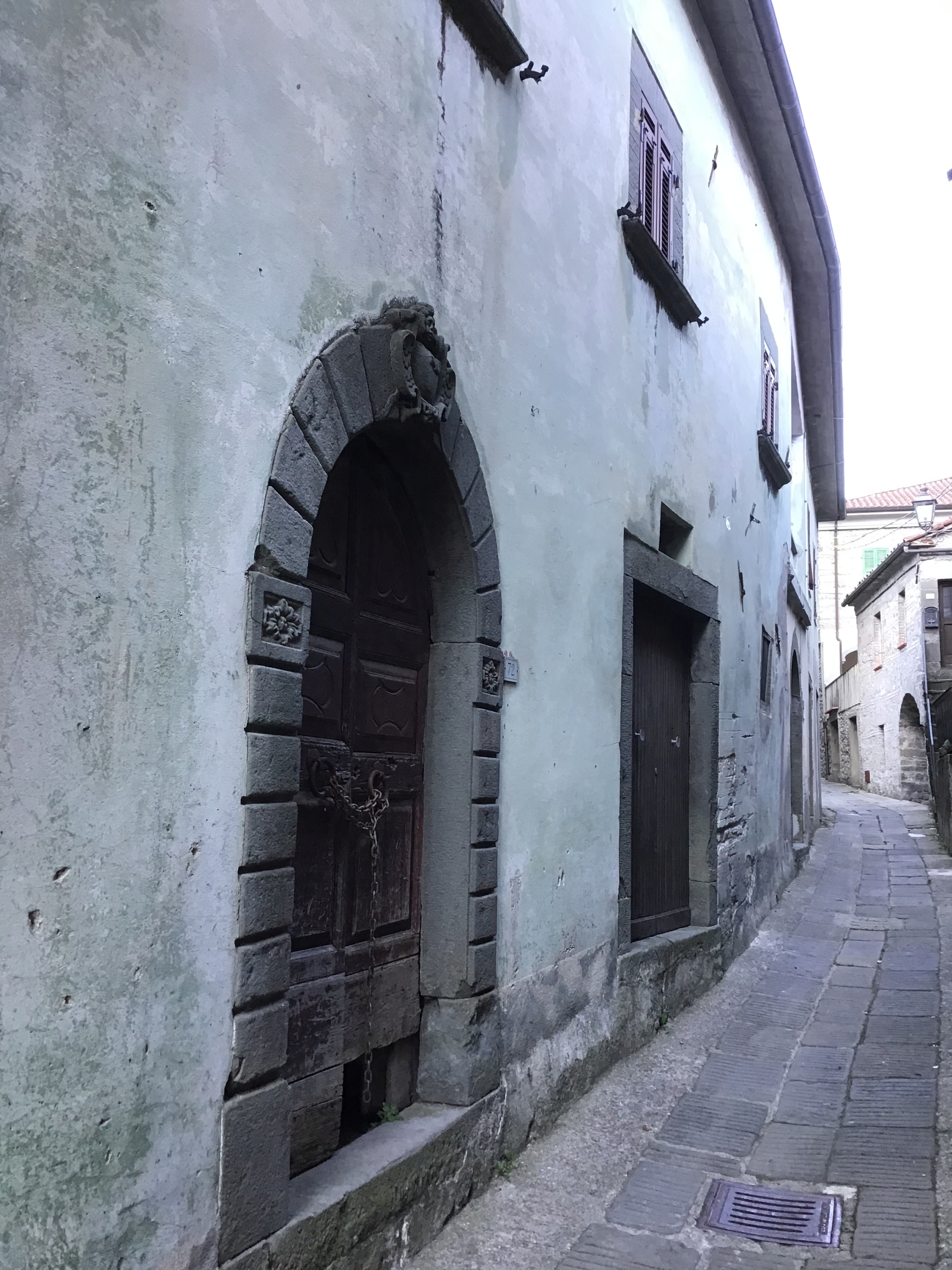 [Palazzo in via del Borgo, 2, 72 , 70]