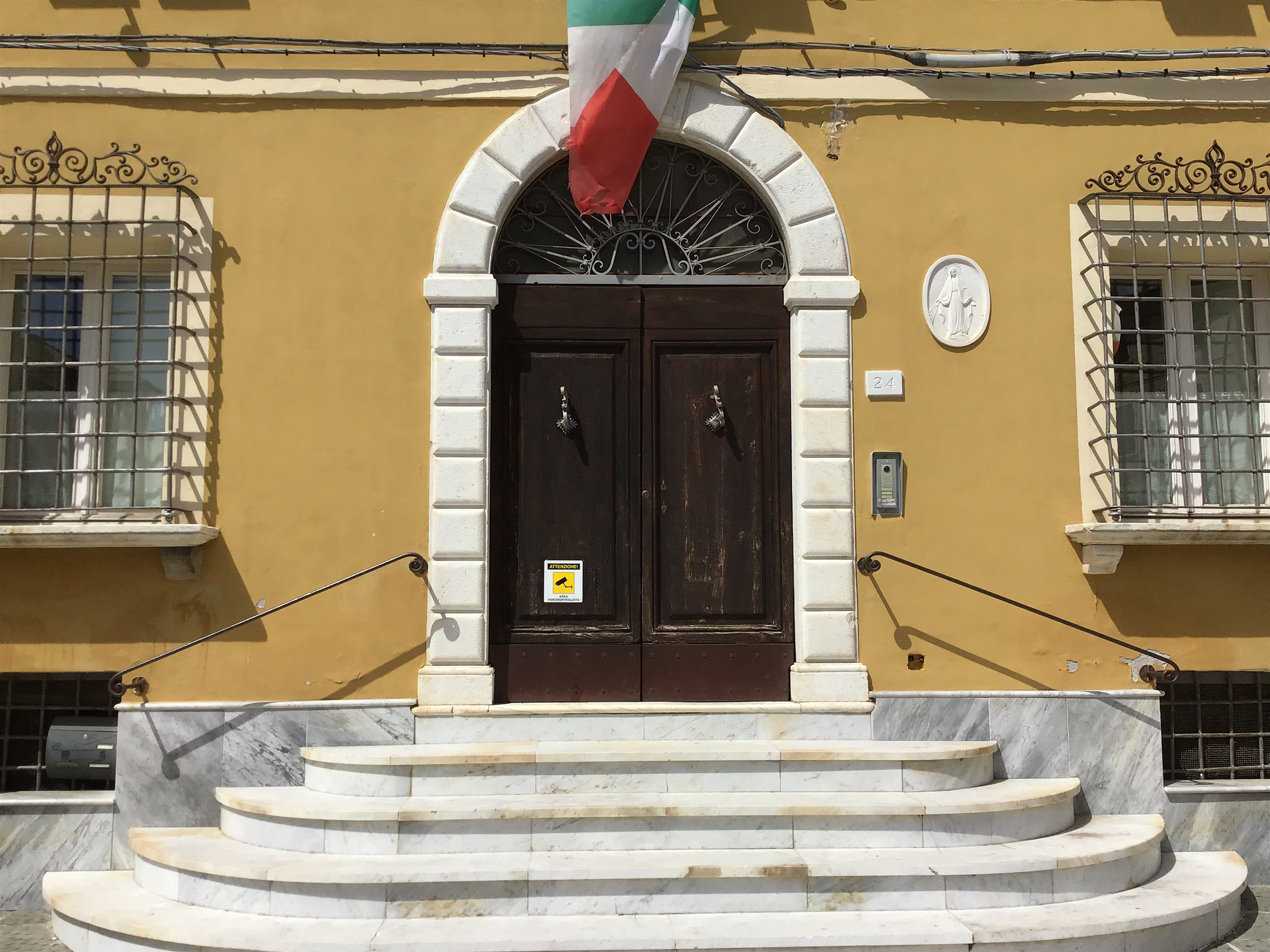 [Palazzetto in piazza Mazzini già Mercurio]