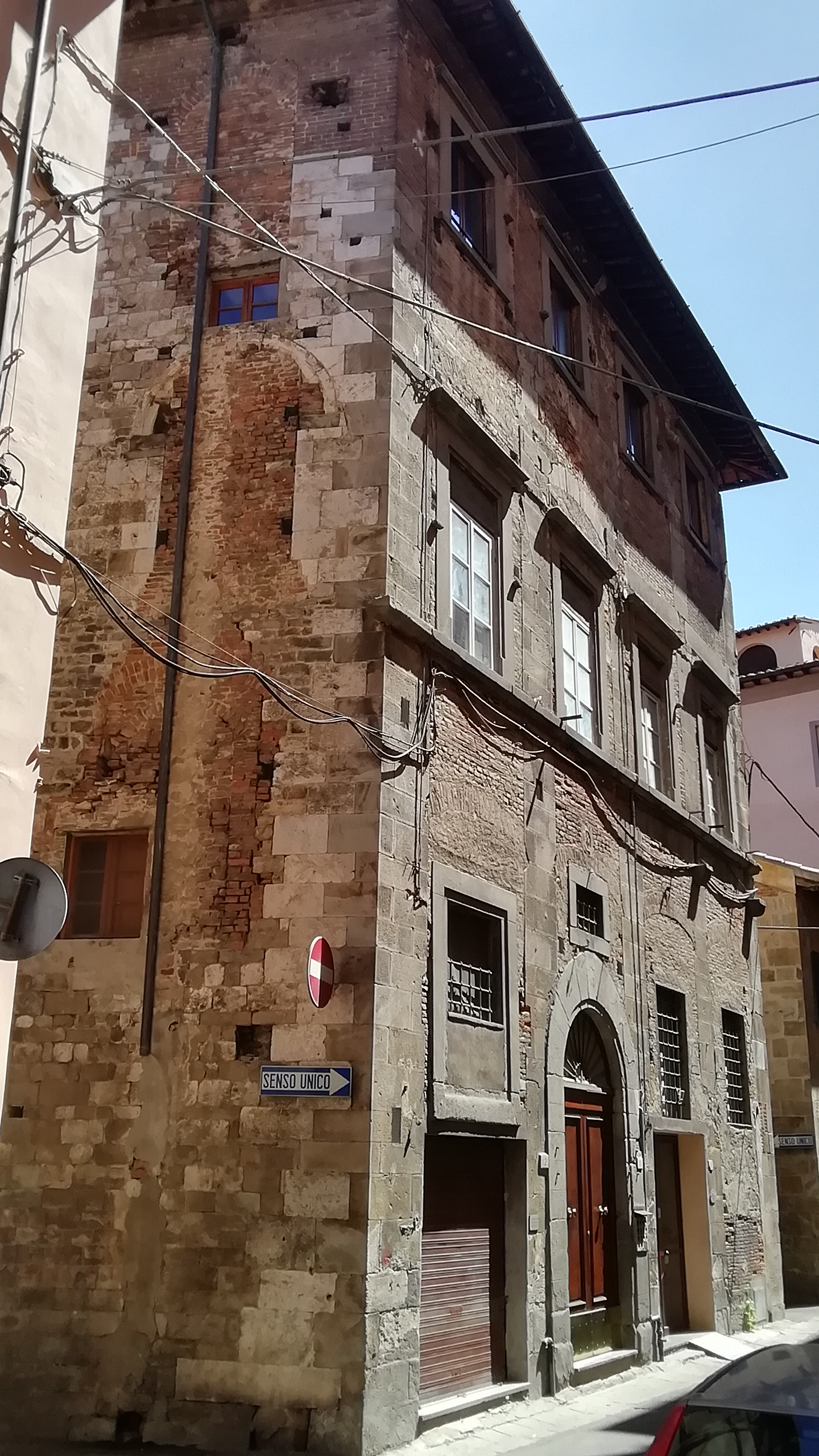 Casa già Mazzoni