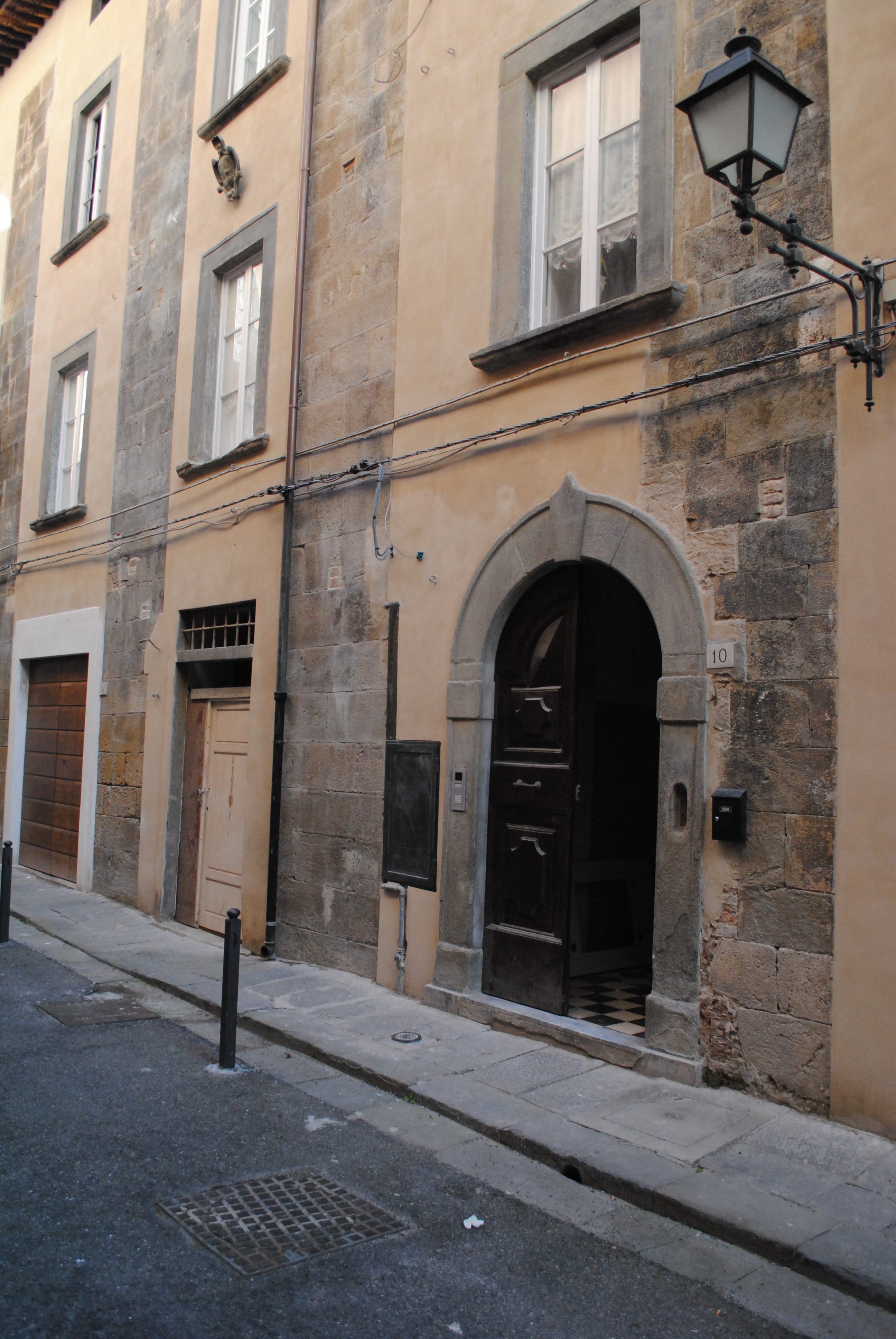 Casa già Pardo Roques