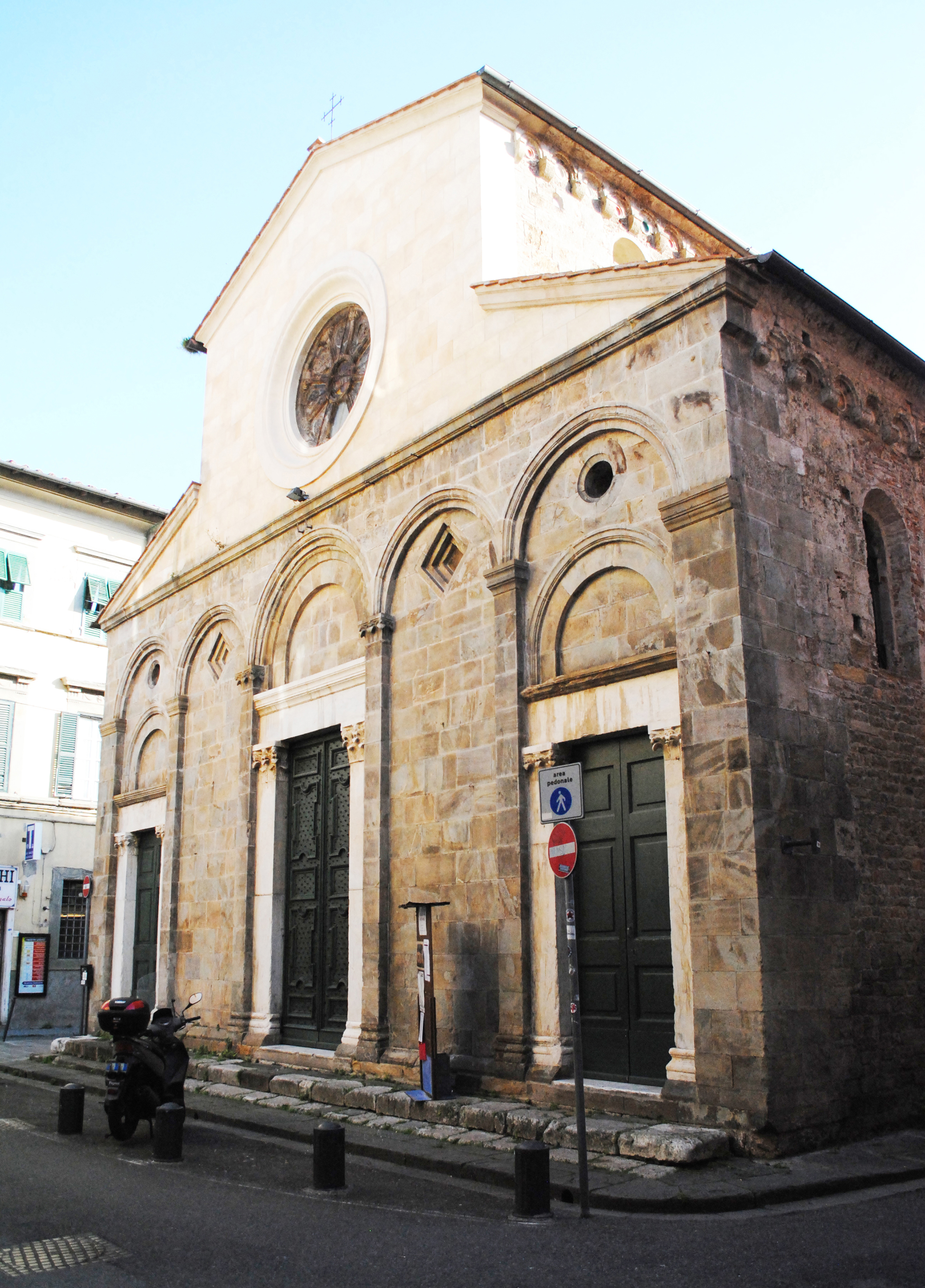 Chiesa di S. Andrea Forisportam