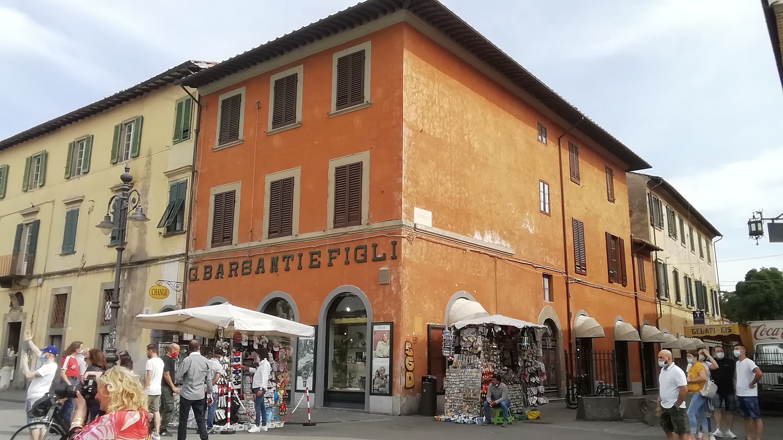 [Palazzo in Via Roma angolo Piazza Duomo, 84]