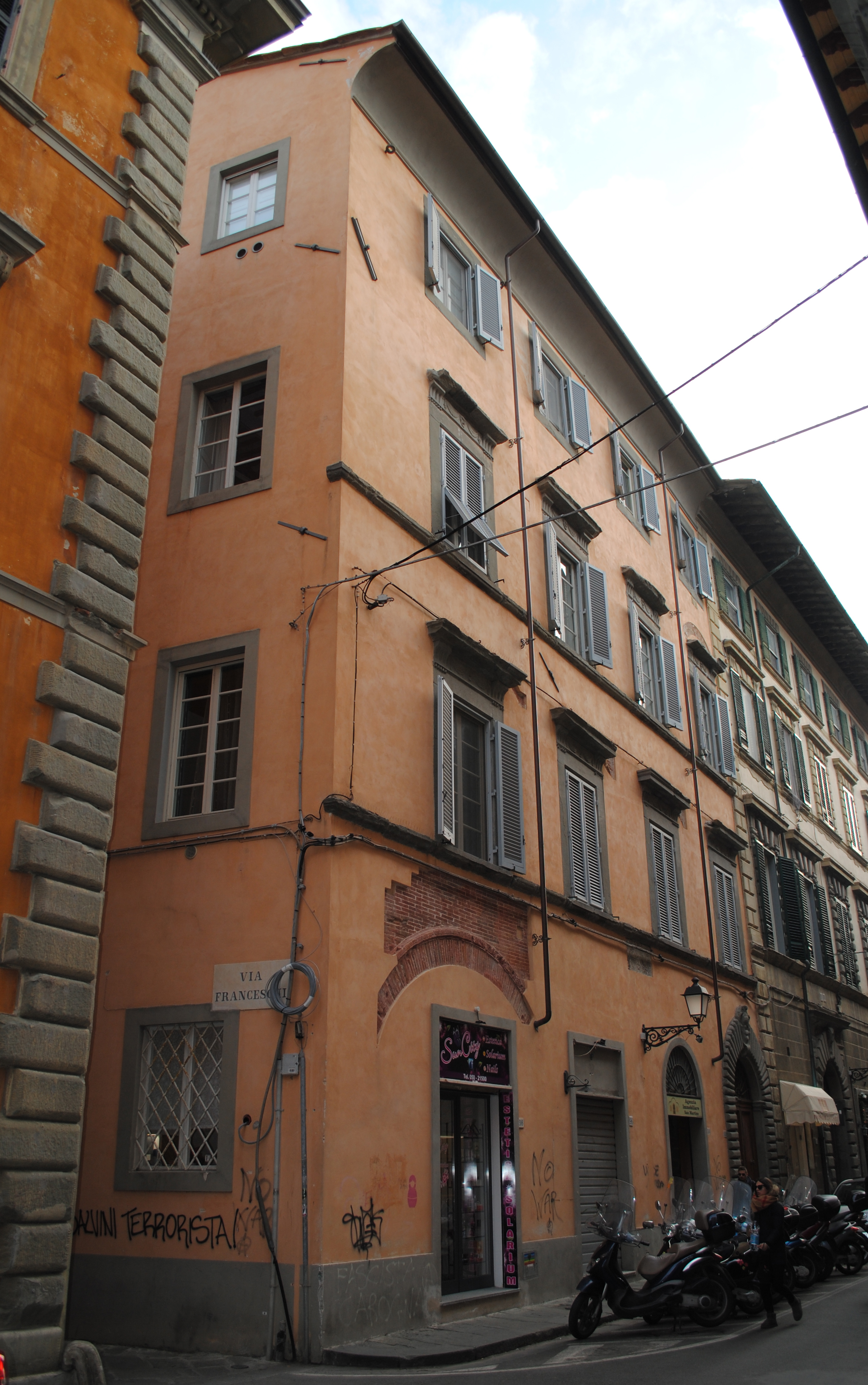 [Palazzo privato in via San Martino, 88]