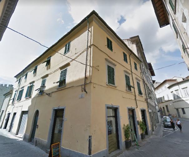 [Casa in linea in via San Giovanni, 2, 4, 6]