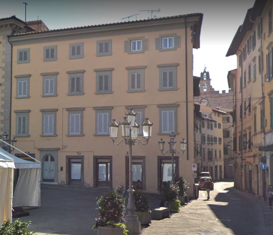 [Palazzo in piazza Duomo 10 11, 12,1 3, 14, 15]