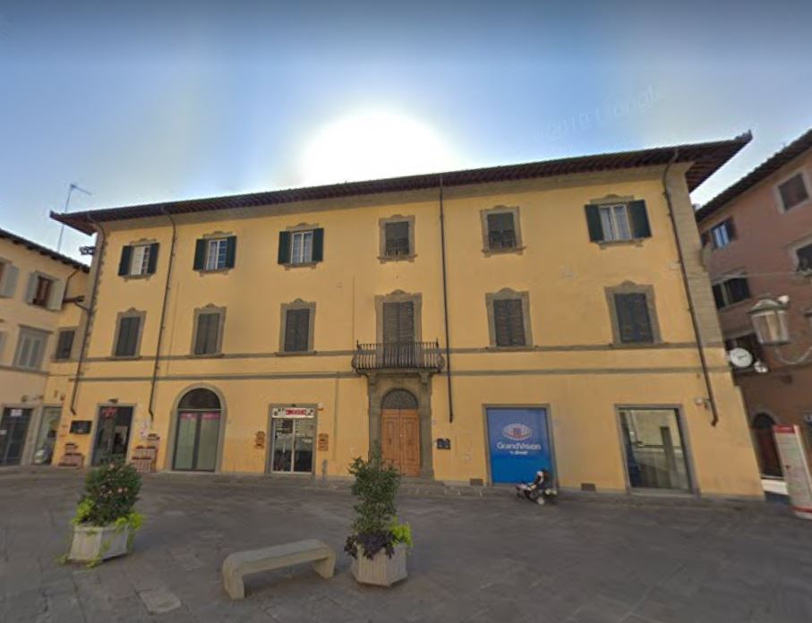 [Palazzo in piazza Duomo 56, 57, 58, 59, 60, 61]