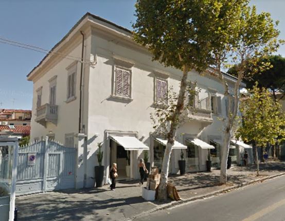 [Palazzo in viale Piave 11 , 13, 15, 17]
