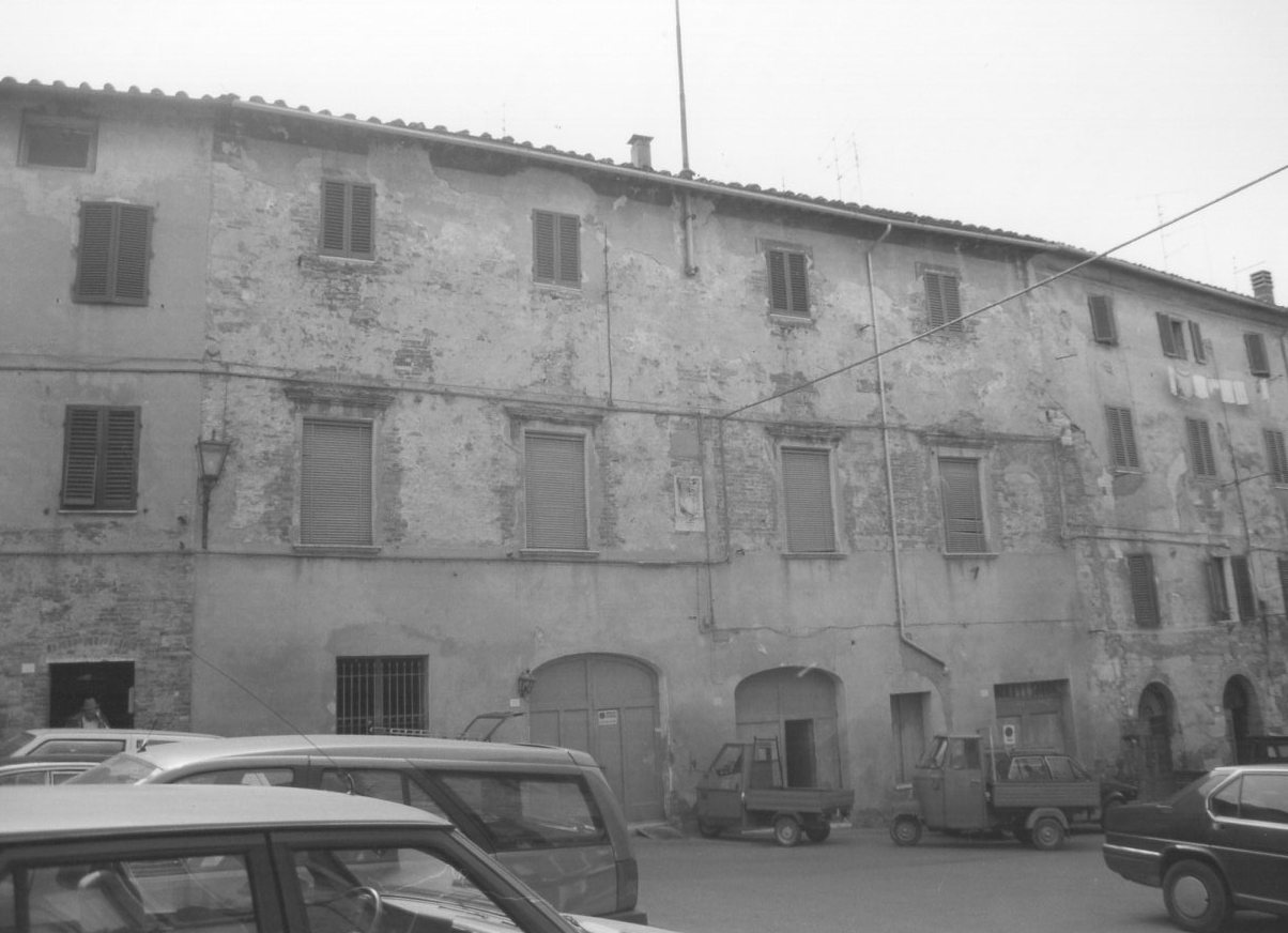 CASA IN VIA AMOS CASSIOLI, 35/37/39