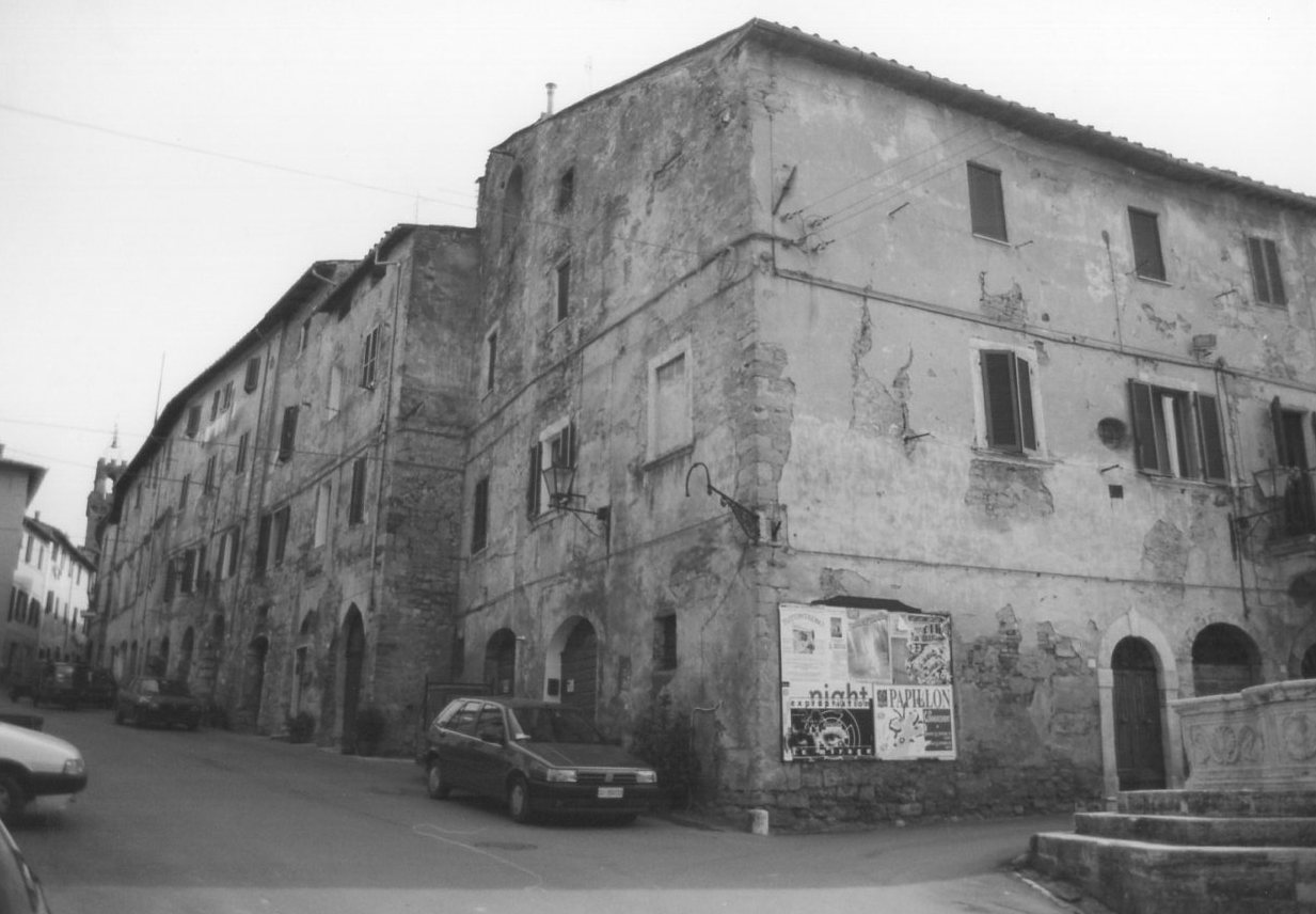 CASA IN VIA AMOS CASSIOLI, 41/43/45/47/49