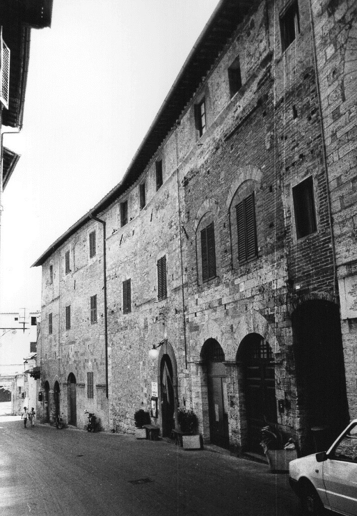 CASA DEL XIV SECOLO