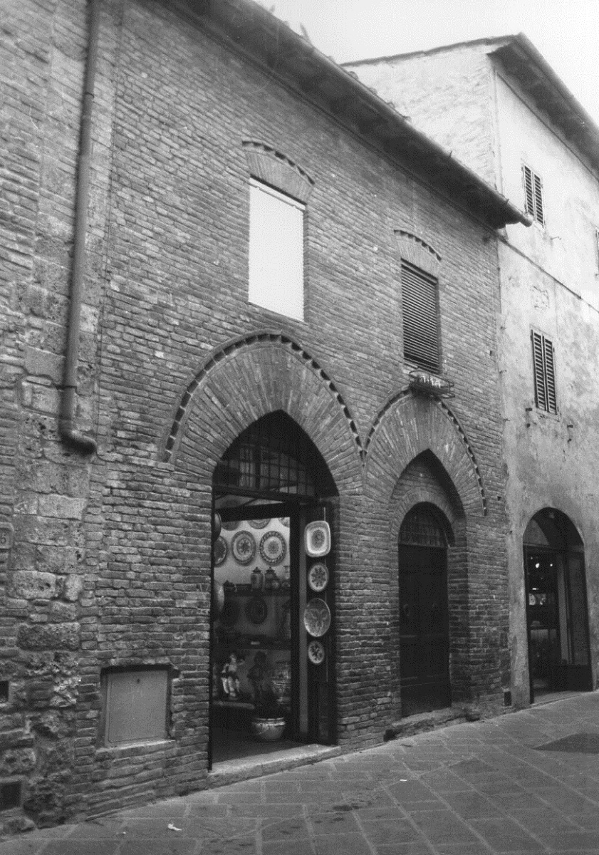 CASA IN VIA SAN GIOVANNI, 102/104