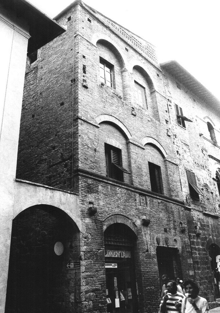 CASA IN VIA SAN GIOVANNI, 44/46