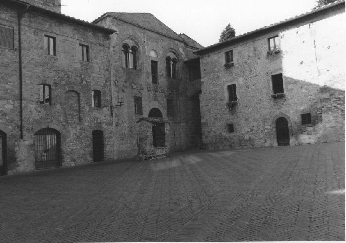 CISTERNA DI PIAZZA PECORI