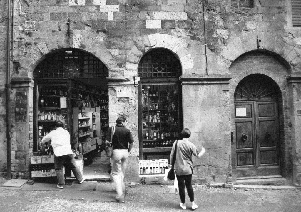EDIFICIO IN VIA SAN MATTEO 29/31/31A