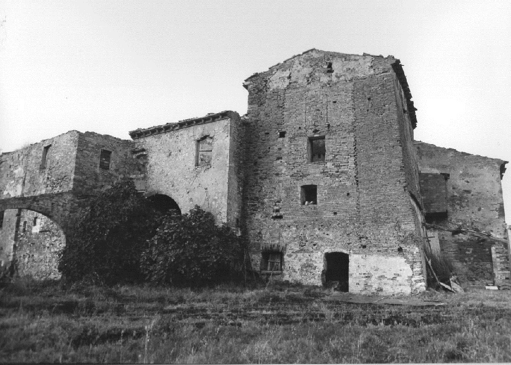RESTI DEL CASTELLO DI CASAGLIA