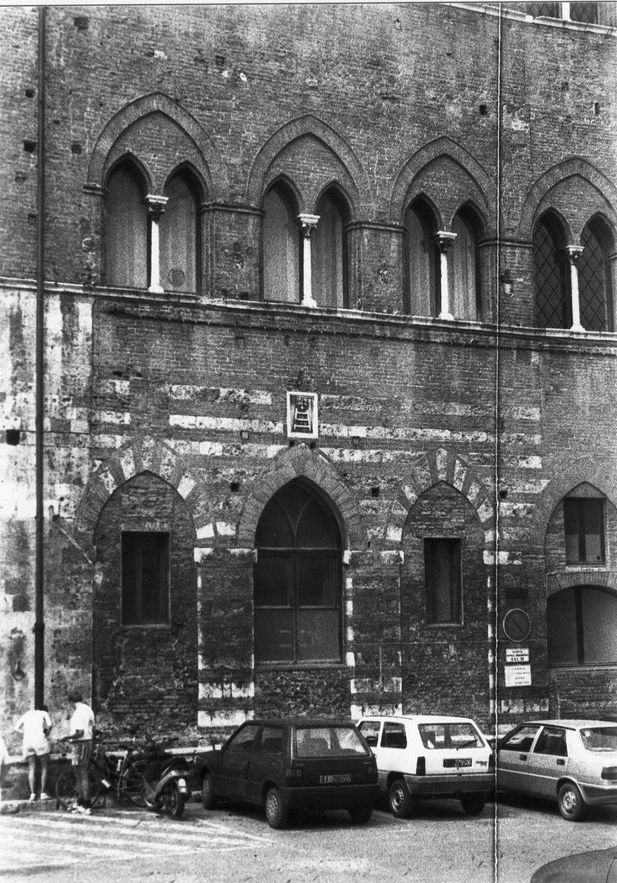 CAPPELLA DEL MANTO DELL'OSPEDALE DI SANTA MARIA DELLA SCALA
